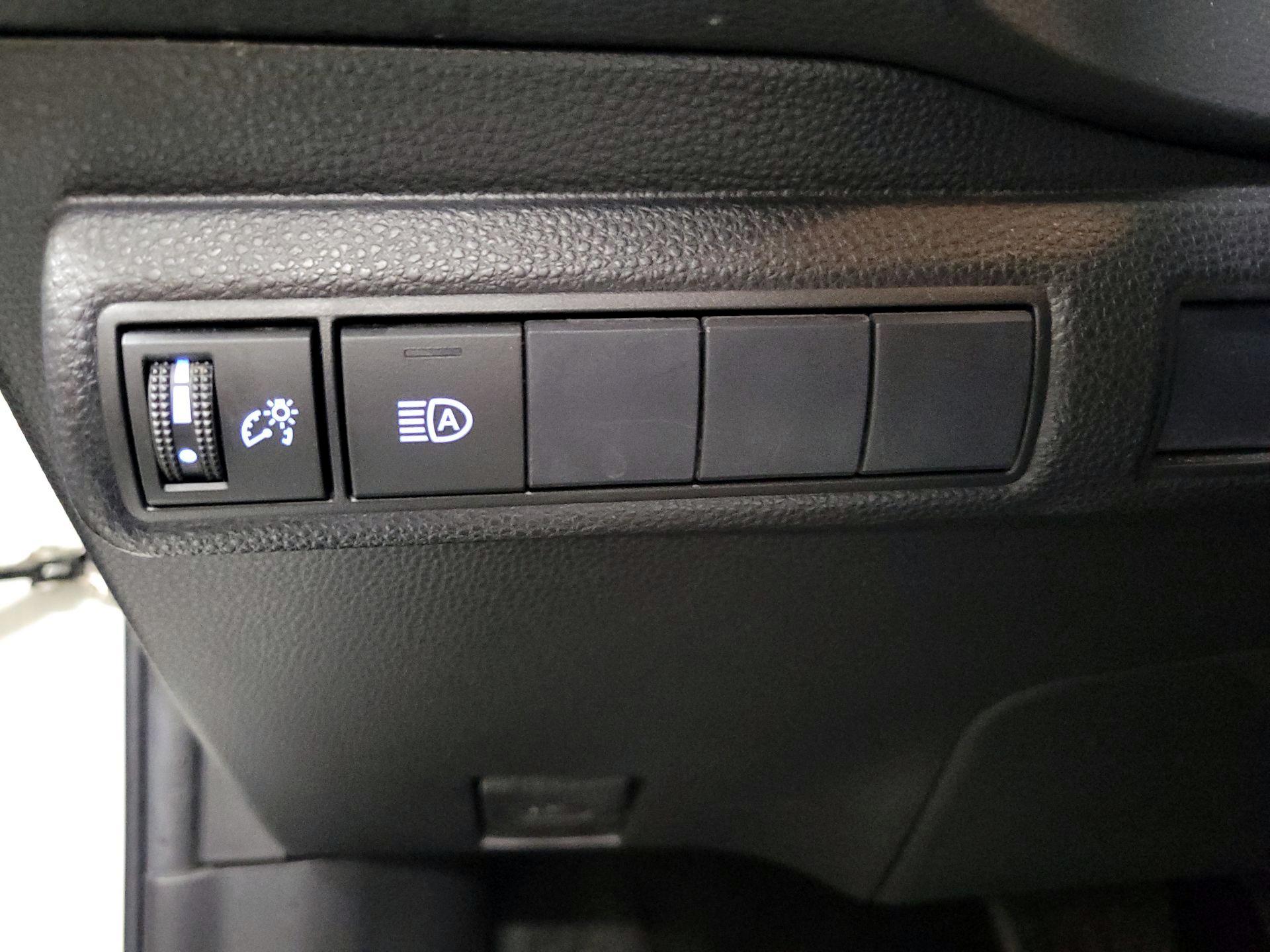 Thumbnail: 2020 Toyota Corolla - 13