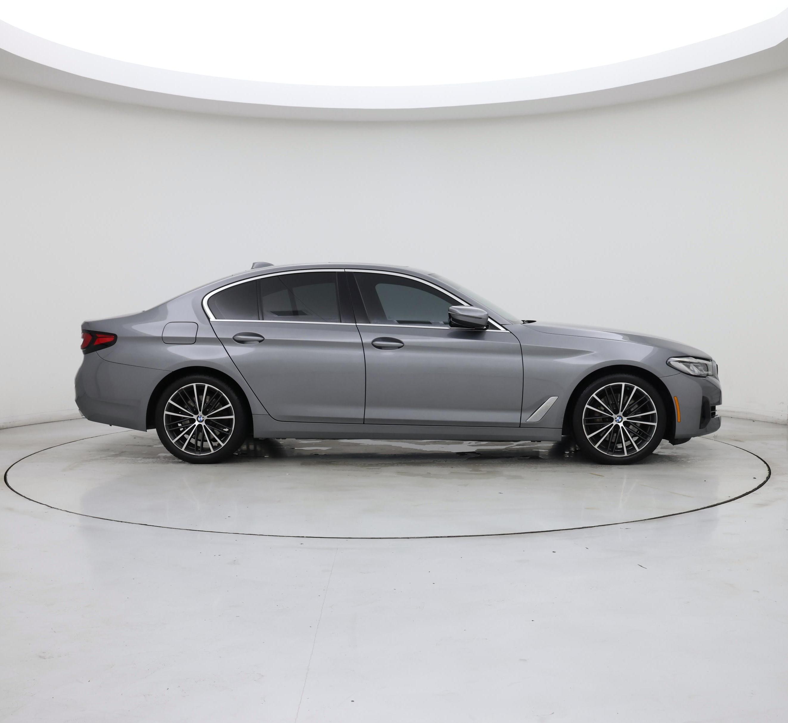 Thumbnail: 2023 BMW 5 Series - 7