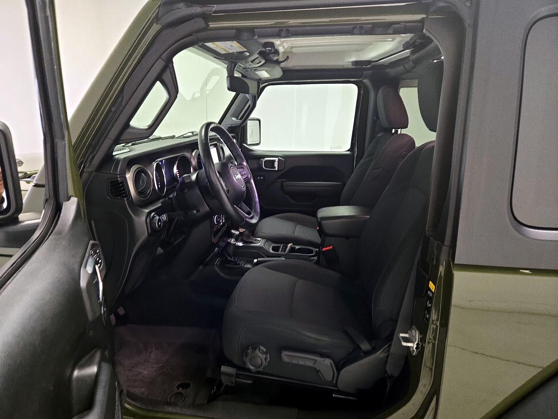 Thumbnail: 2022 Jeep Wrangler - 11