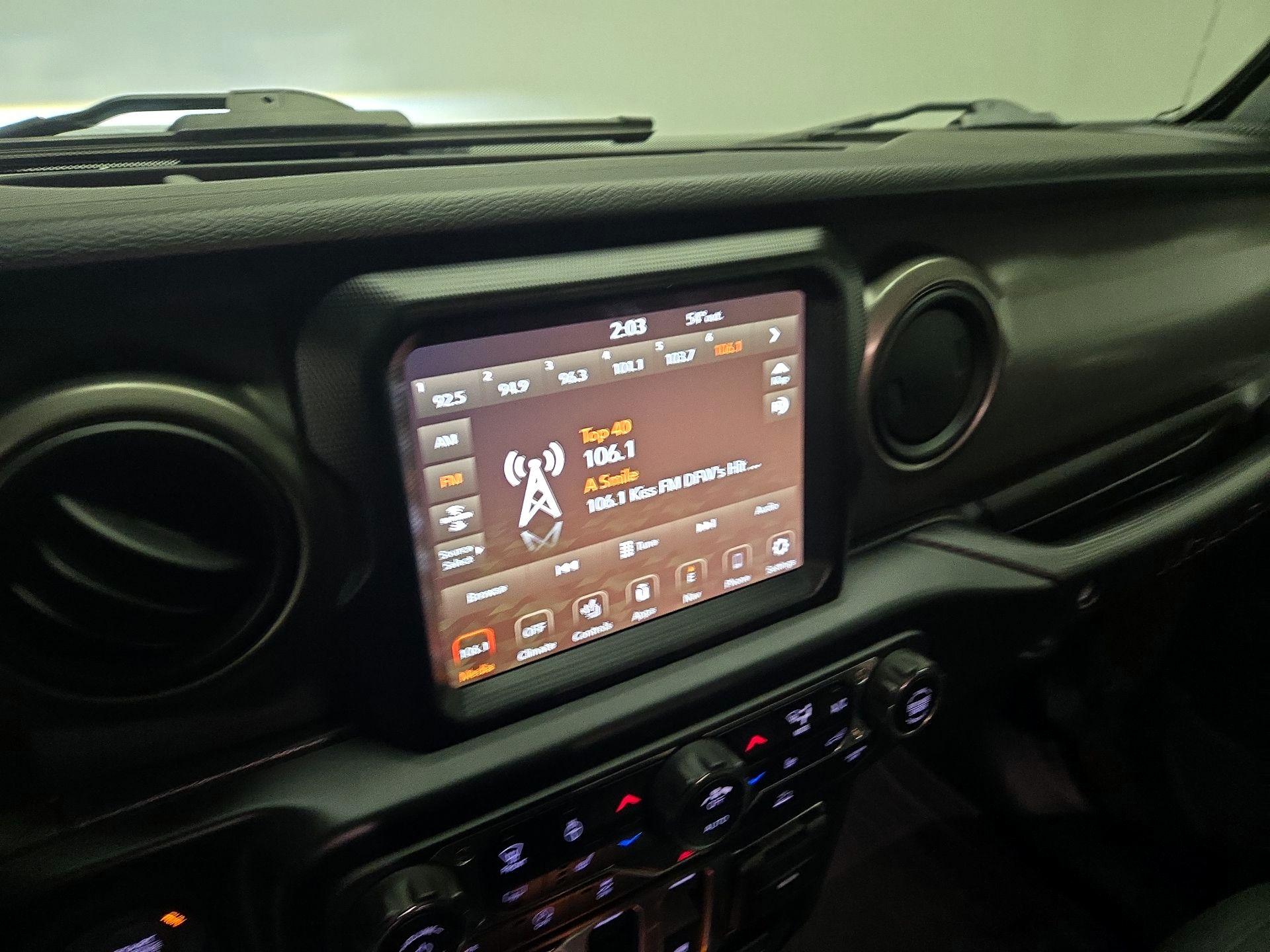 Thumbnail: 2022 Jeep Wrangler - 16