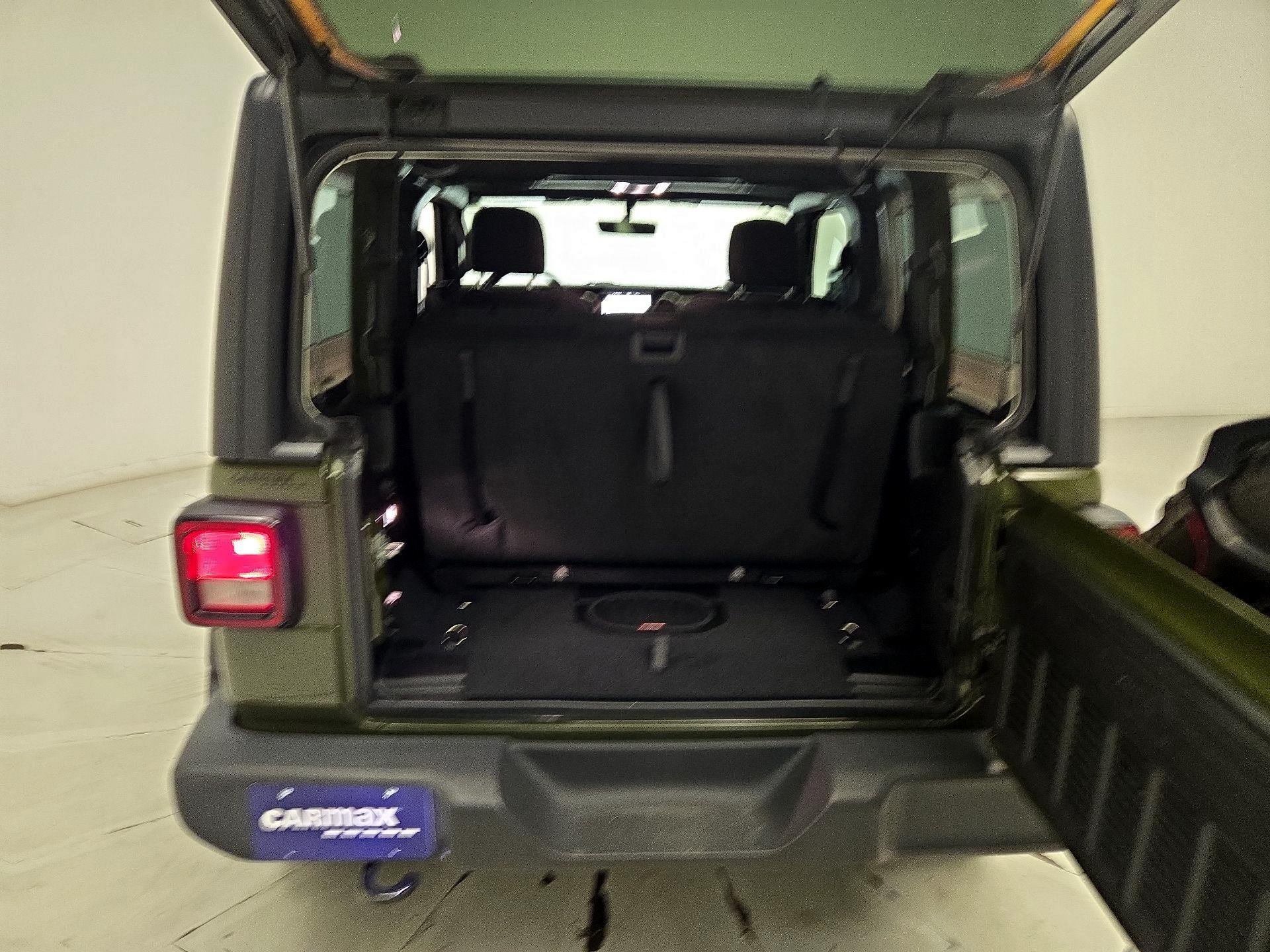 Thumbnail: 2022 Jeep Wrangler - 20