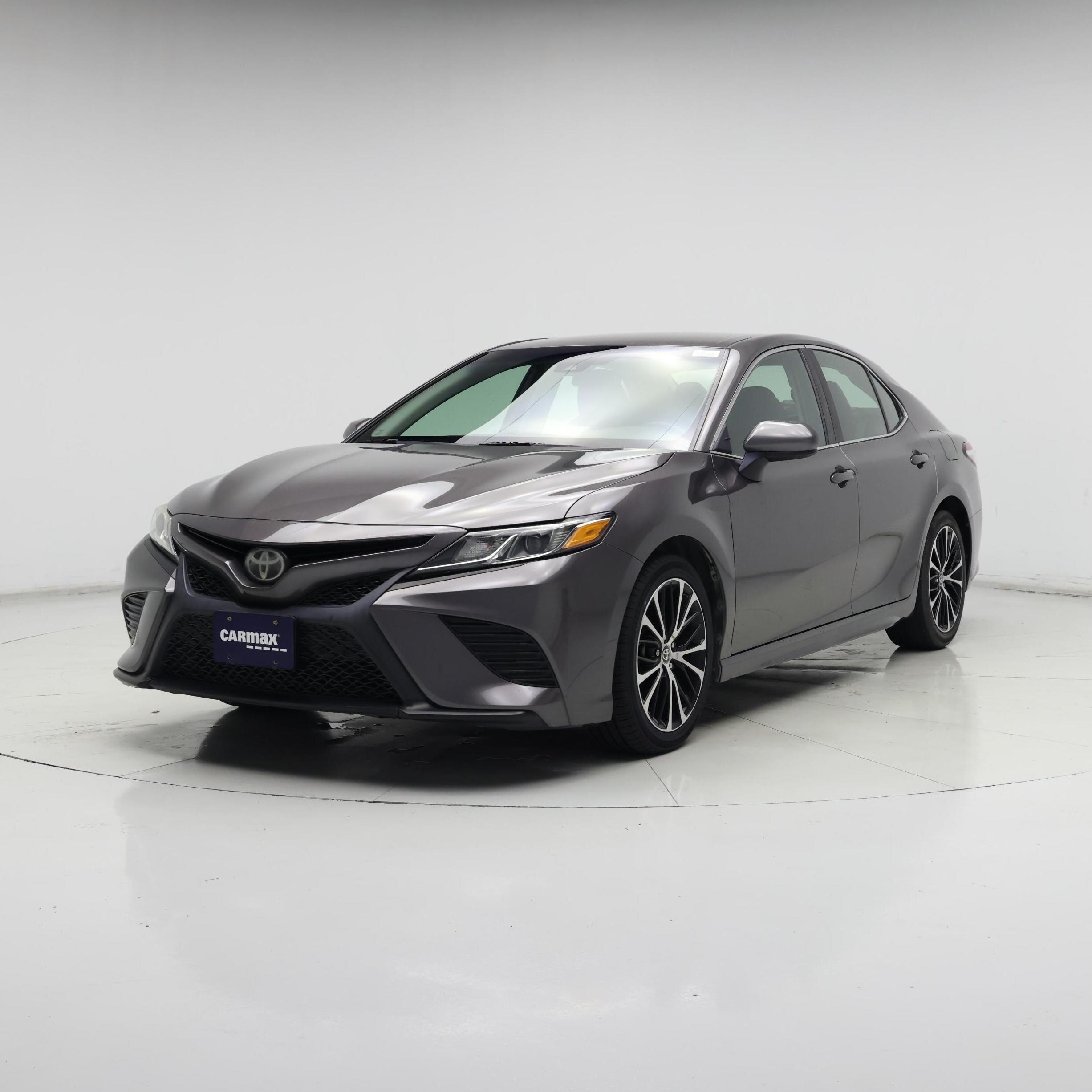 Thumbnail: 2020 Toyota Camry - 4