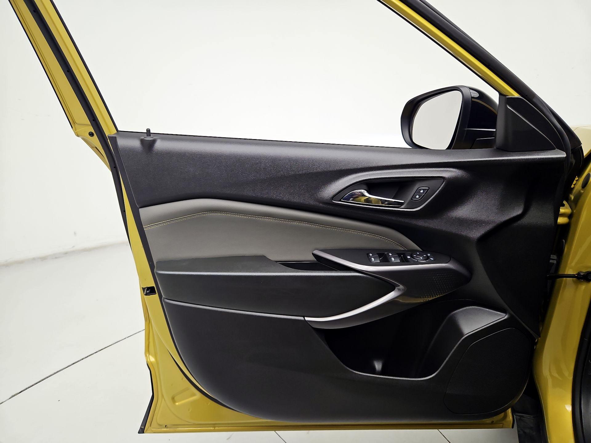 Thumbnail: 2024 Chevrolet Trax - 12