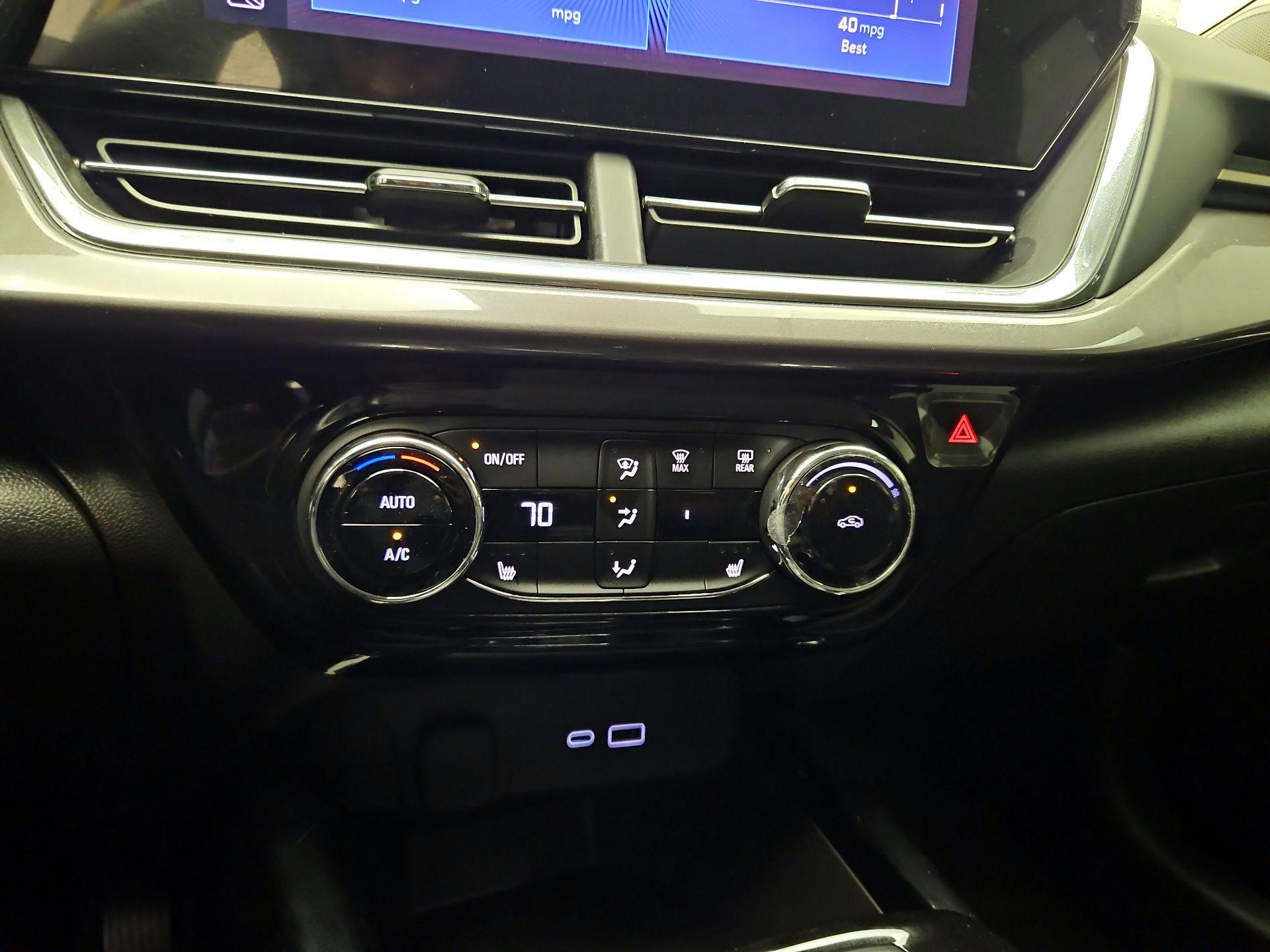 Thumbnail: 2024 Chevrolet Trax - 15