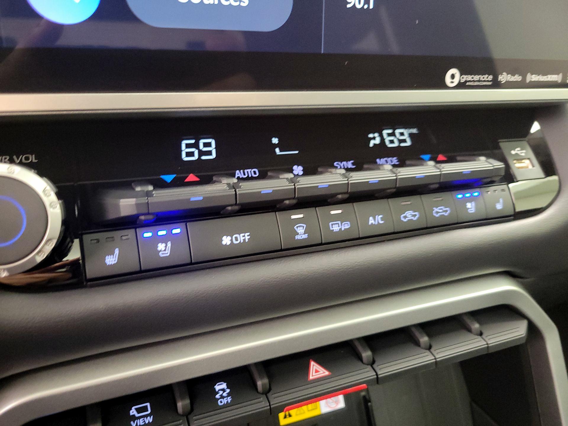 Thumbnail: 2024 Toyota Tundra - 16