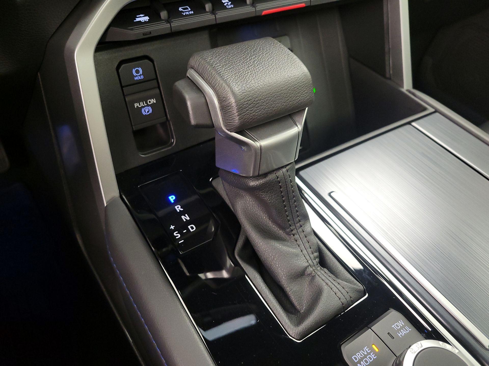 Thumbnail: 2024 Toyota Tundra - 17