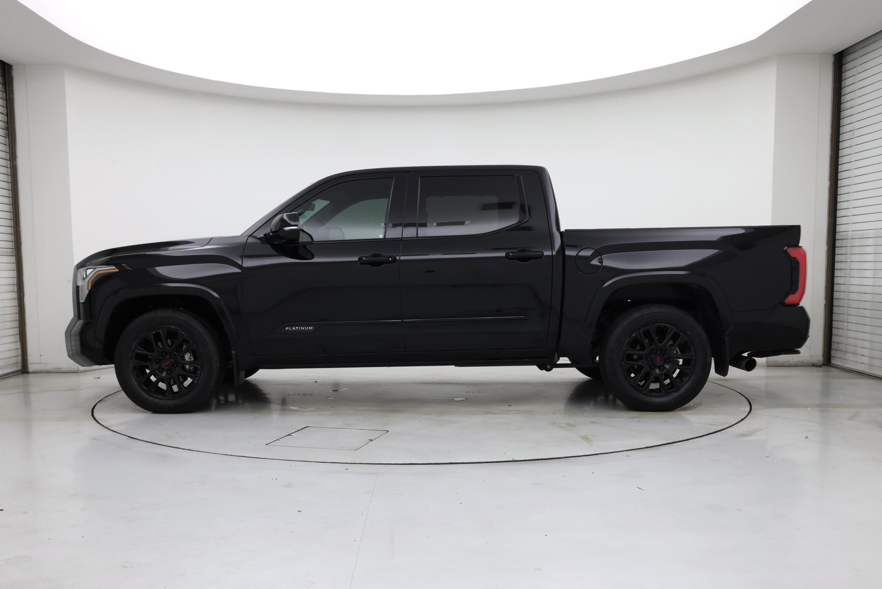 Thumbnail: 2024 Toyota Tundra - 3