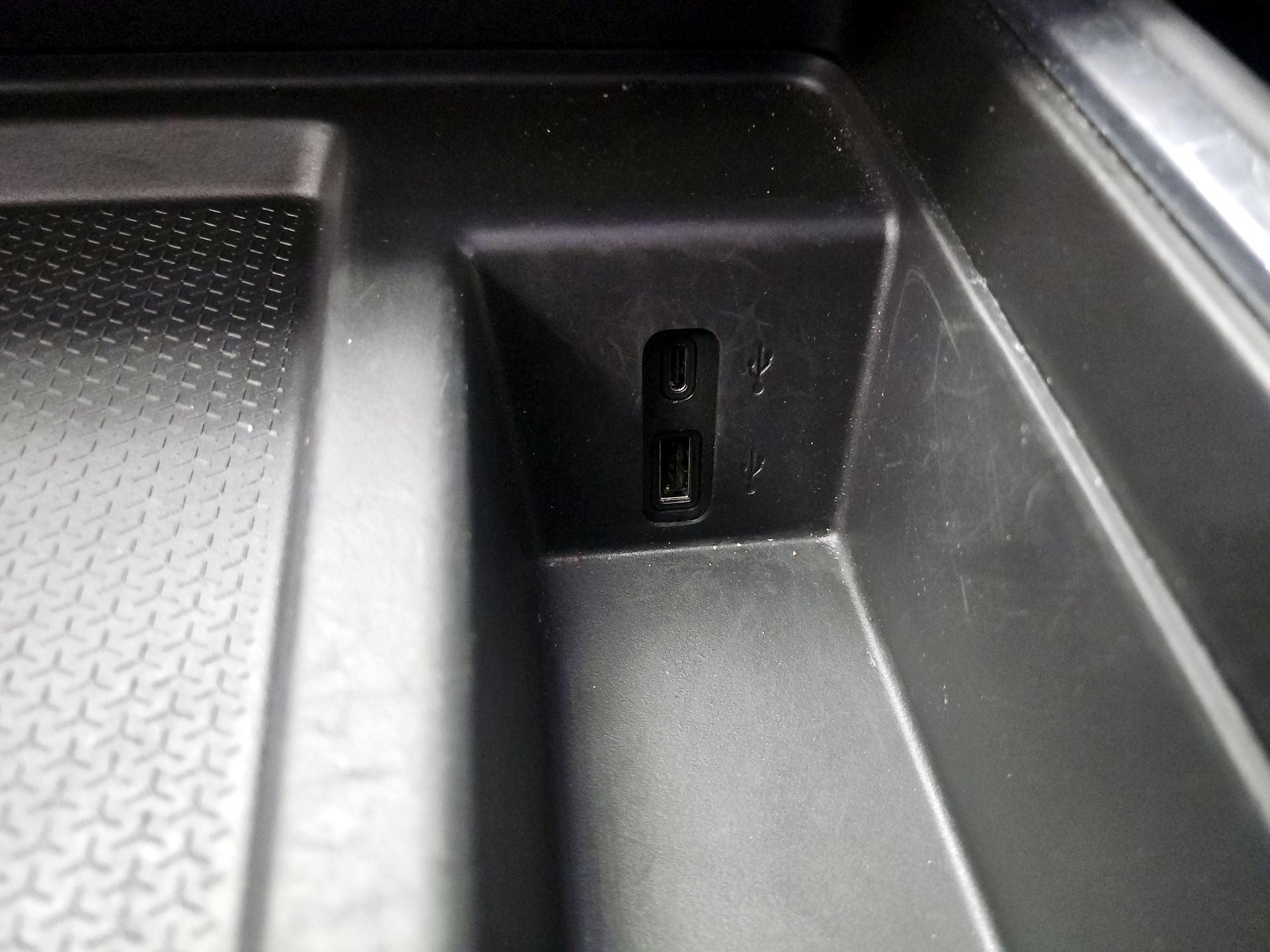 Thumbnail: 2025 GMC Acadia - 19