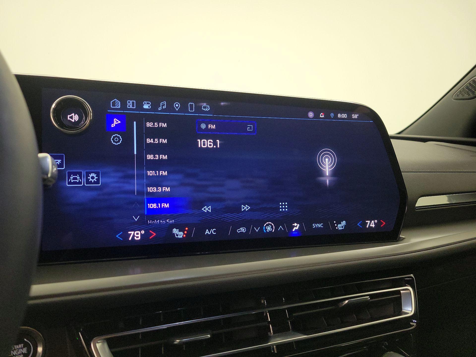 Thumbnail: 2025 Chevrolet Traverse - 15