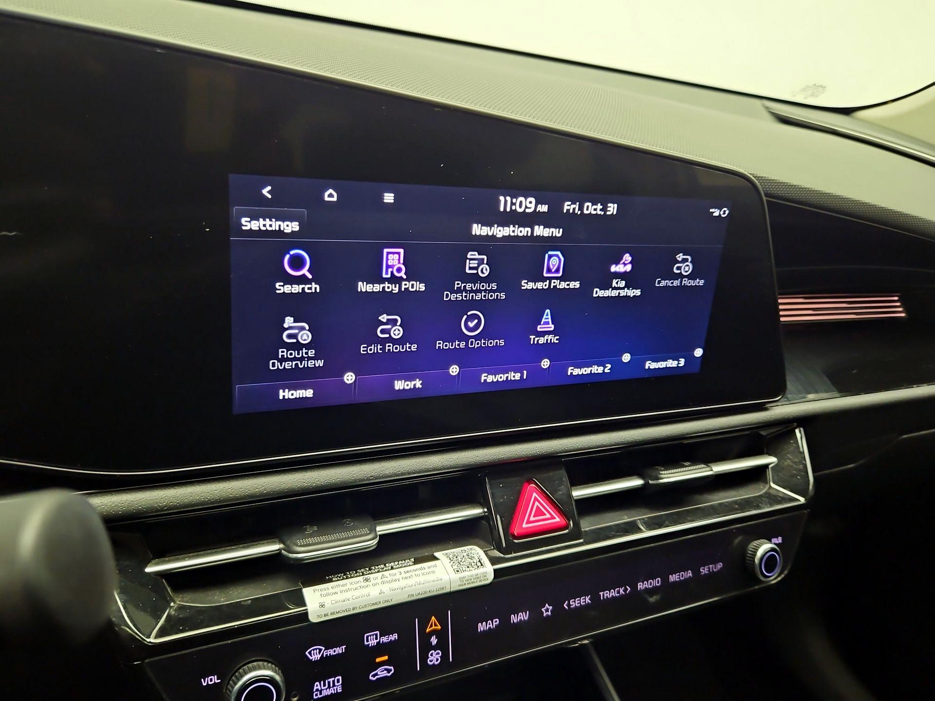 Thumbnail: 2023 Kia Niro - 14