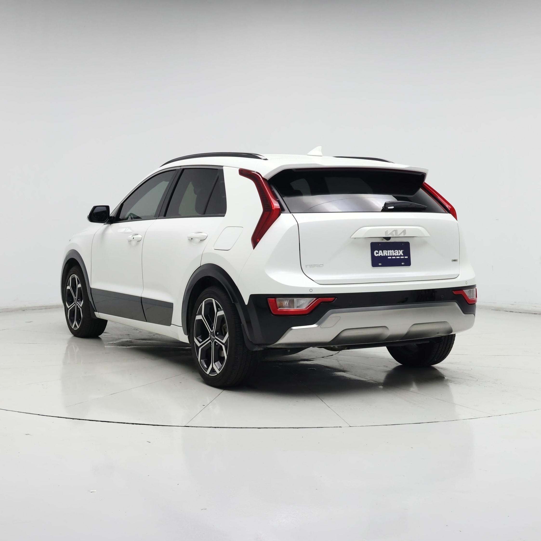 Thumbnail: 2023 Kia Niro - 2