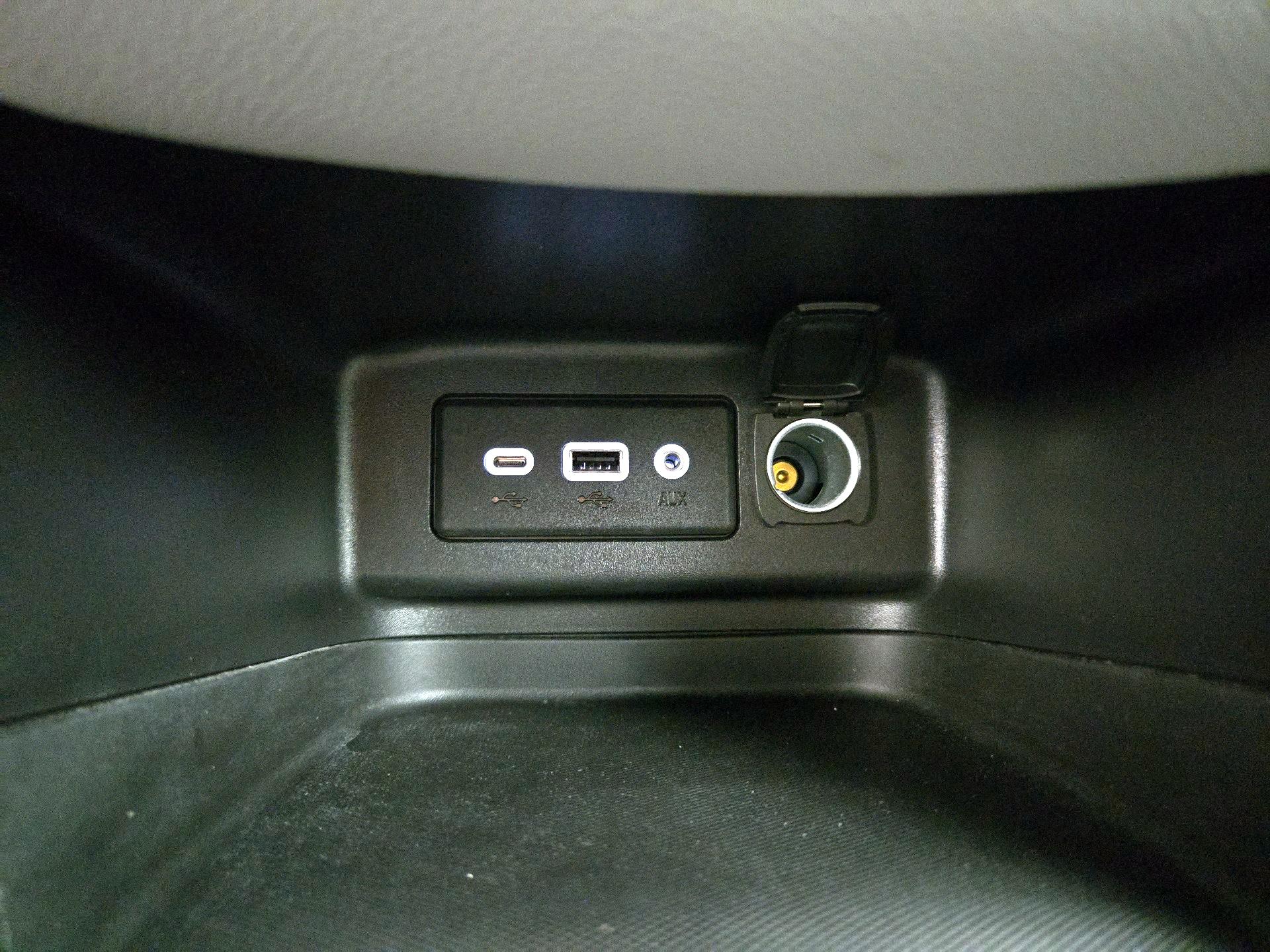 Thumbnail: 2023 Chevrolet Equinox - 18