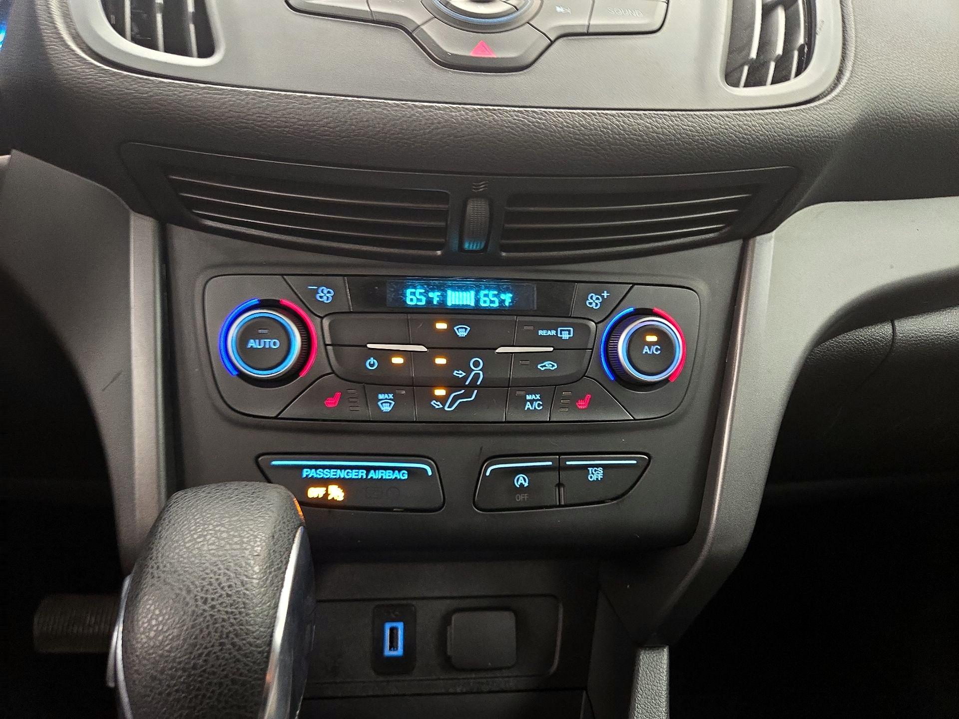 Thumbnail: 2018 Ford Escape - 16