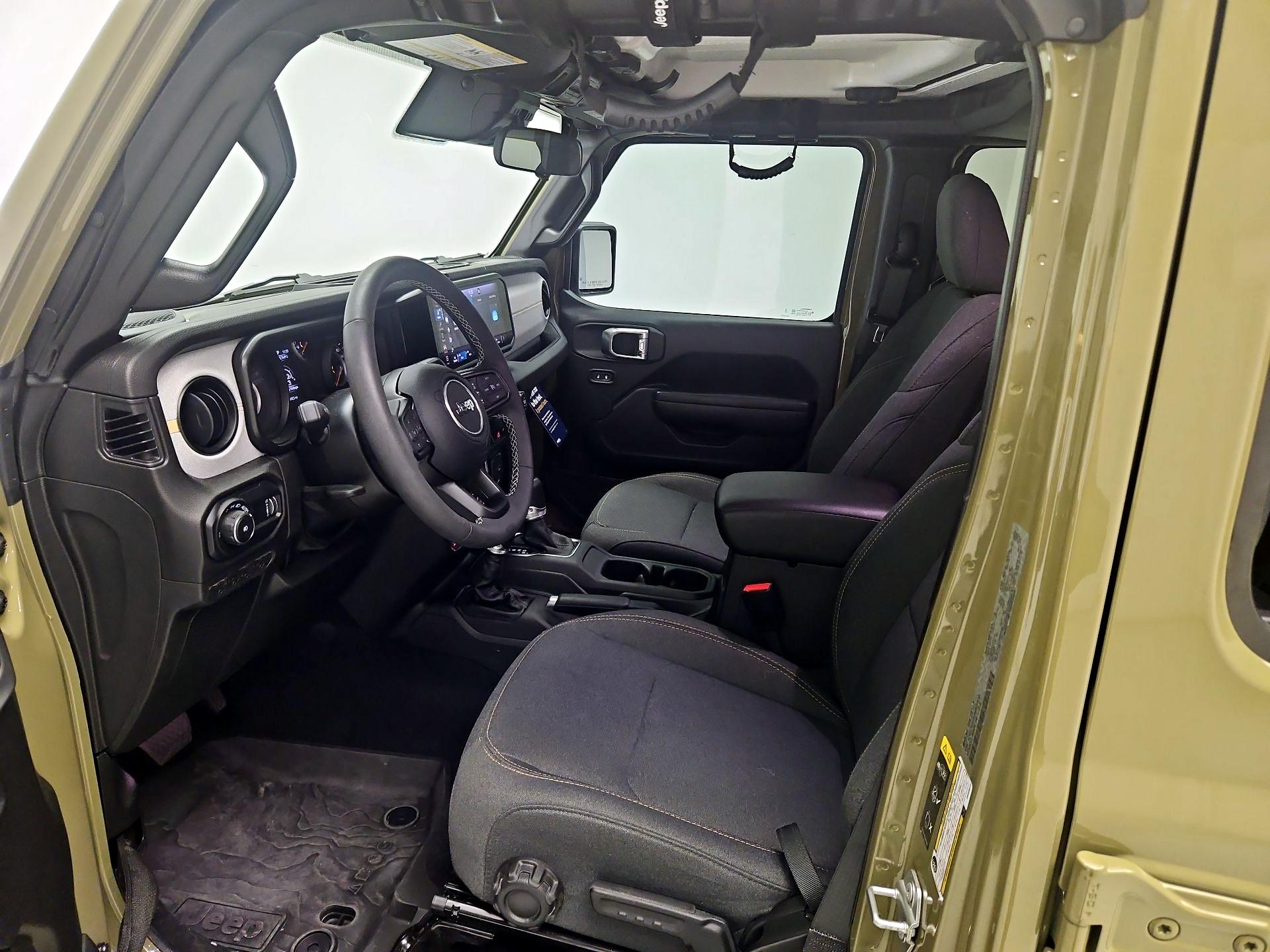 Thumbnail: 2025 Jeep Wrangler - 11