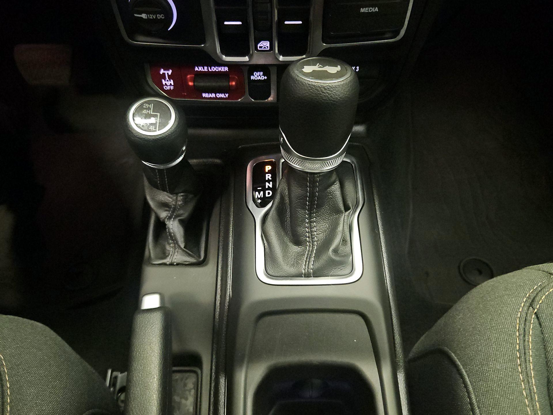 Thumbnail: 2025 Jeep Wrangler - 17