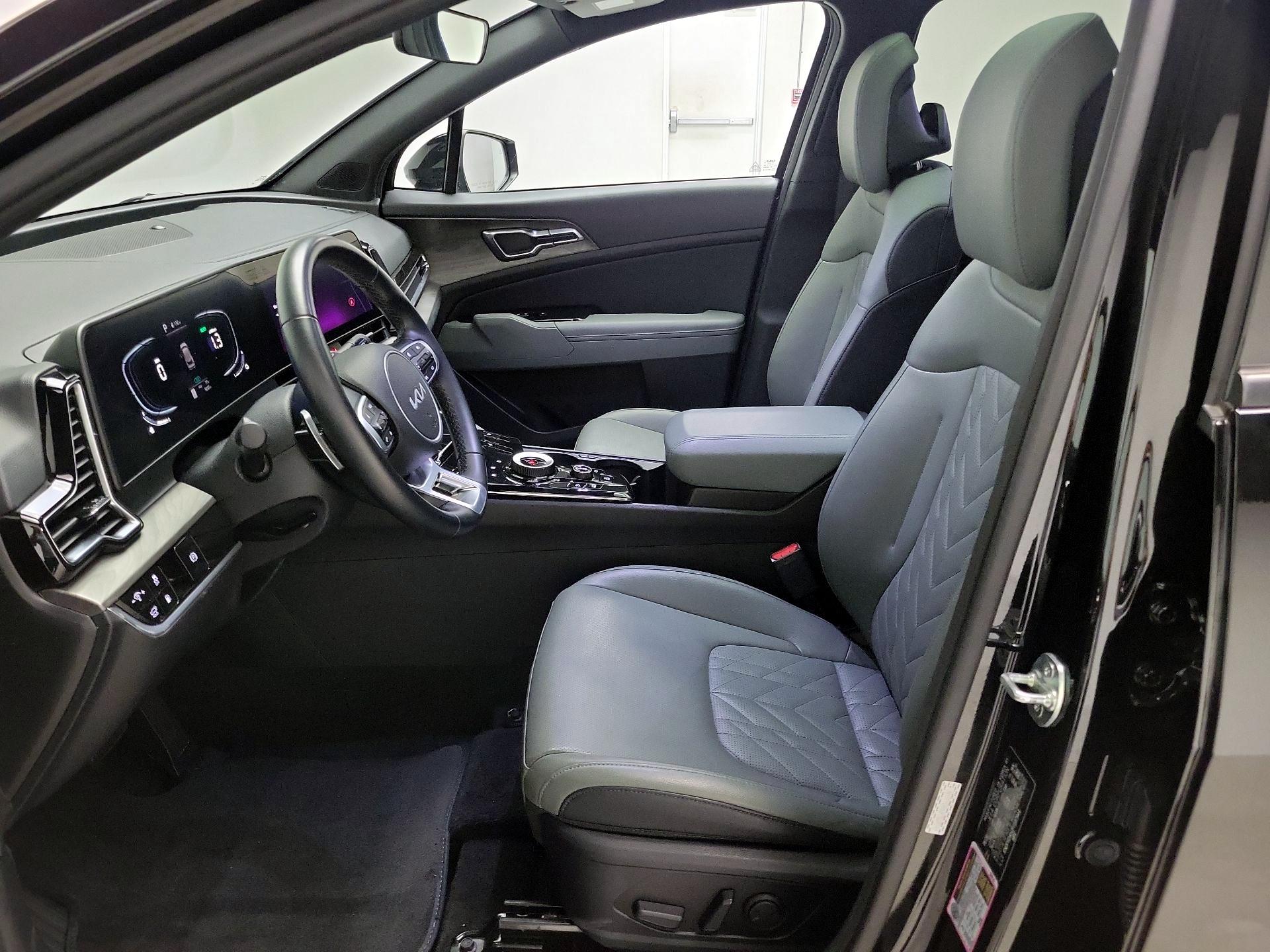 Thumbnail: 2023 Kia Sportage - 11