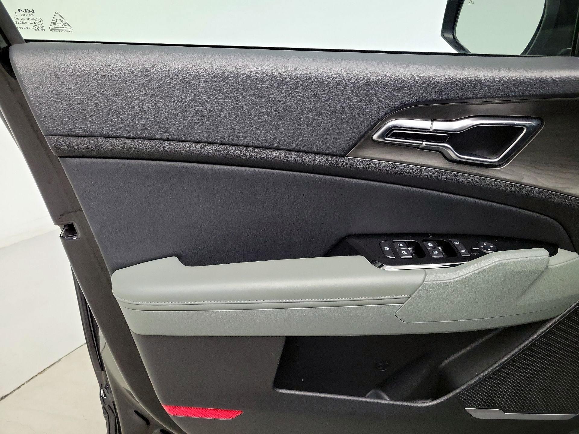 Thumbnail: 2023 Kia Sportage - 12