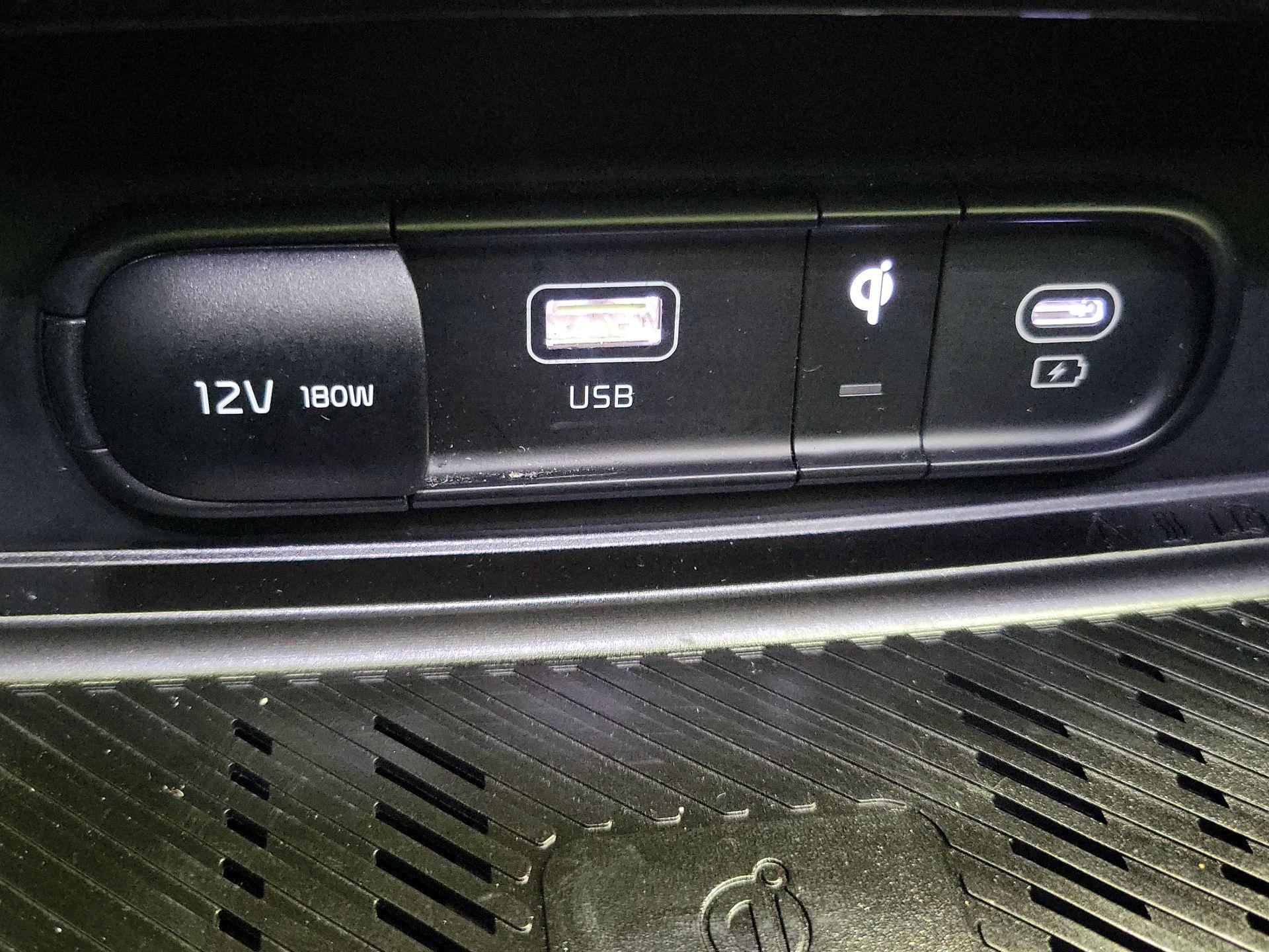 Thumbnail: 2023 Kia Sportage - 19