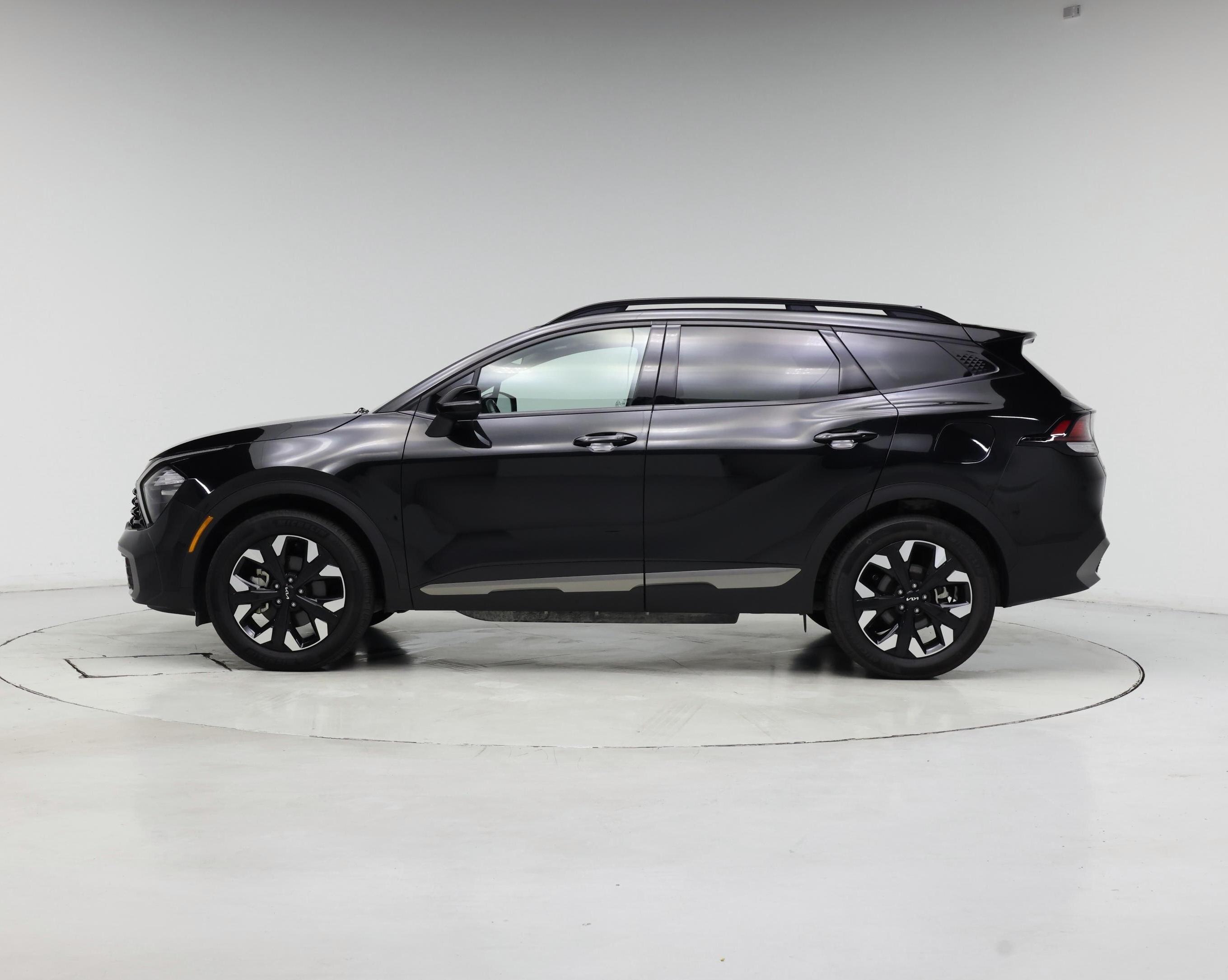 Thumbnail: 2023 Kia Sportage - 3