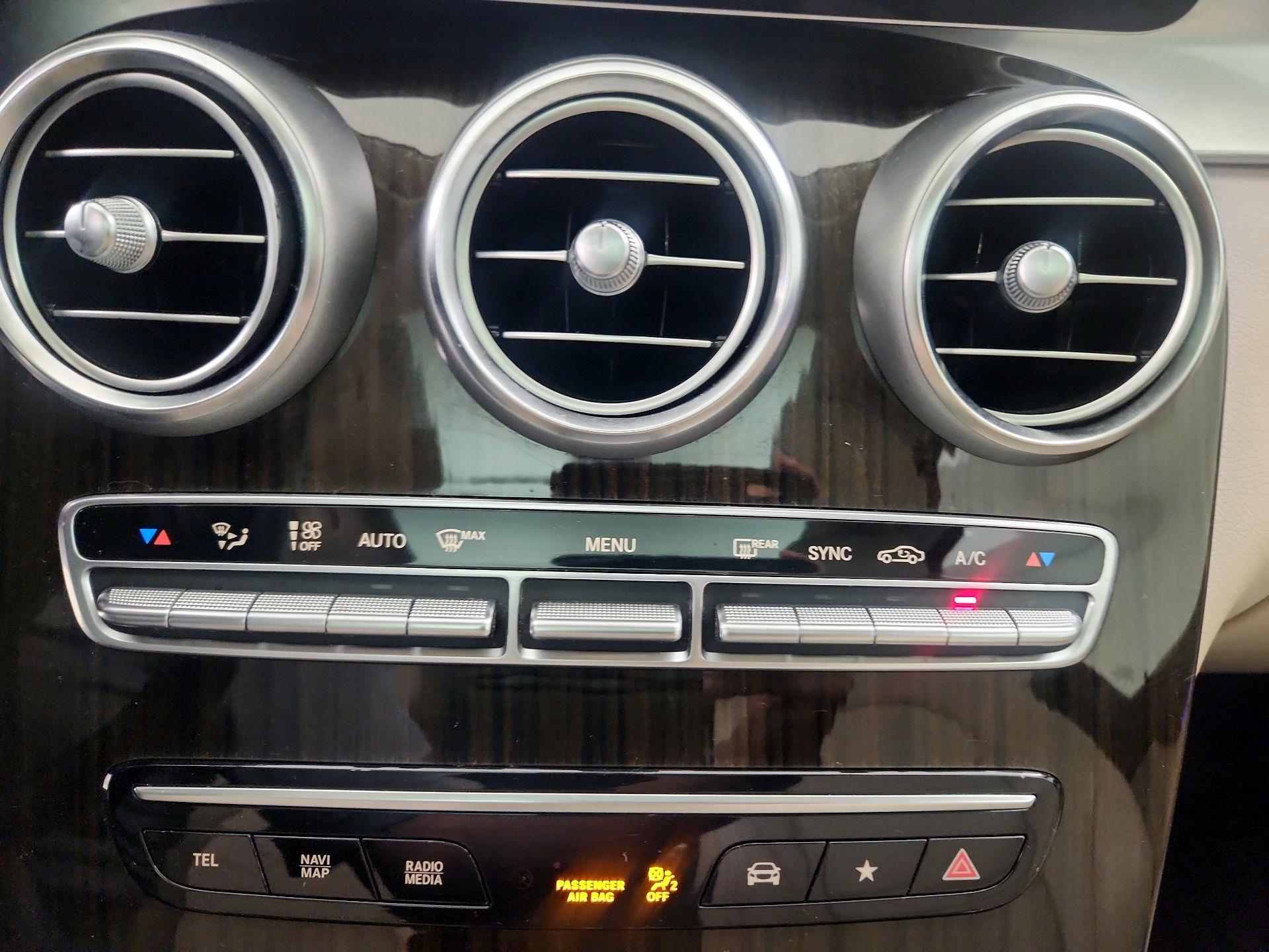 Thumbnail: 2020 Mercedes-Benz GLC - 16