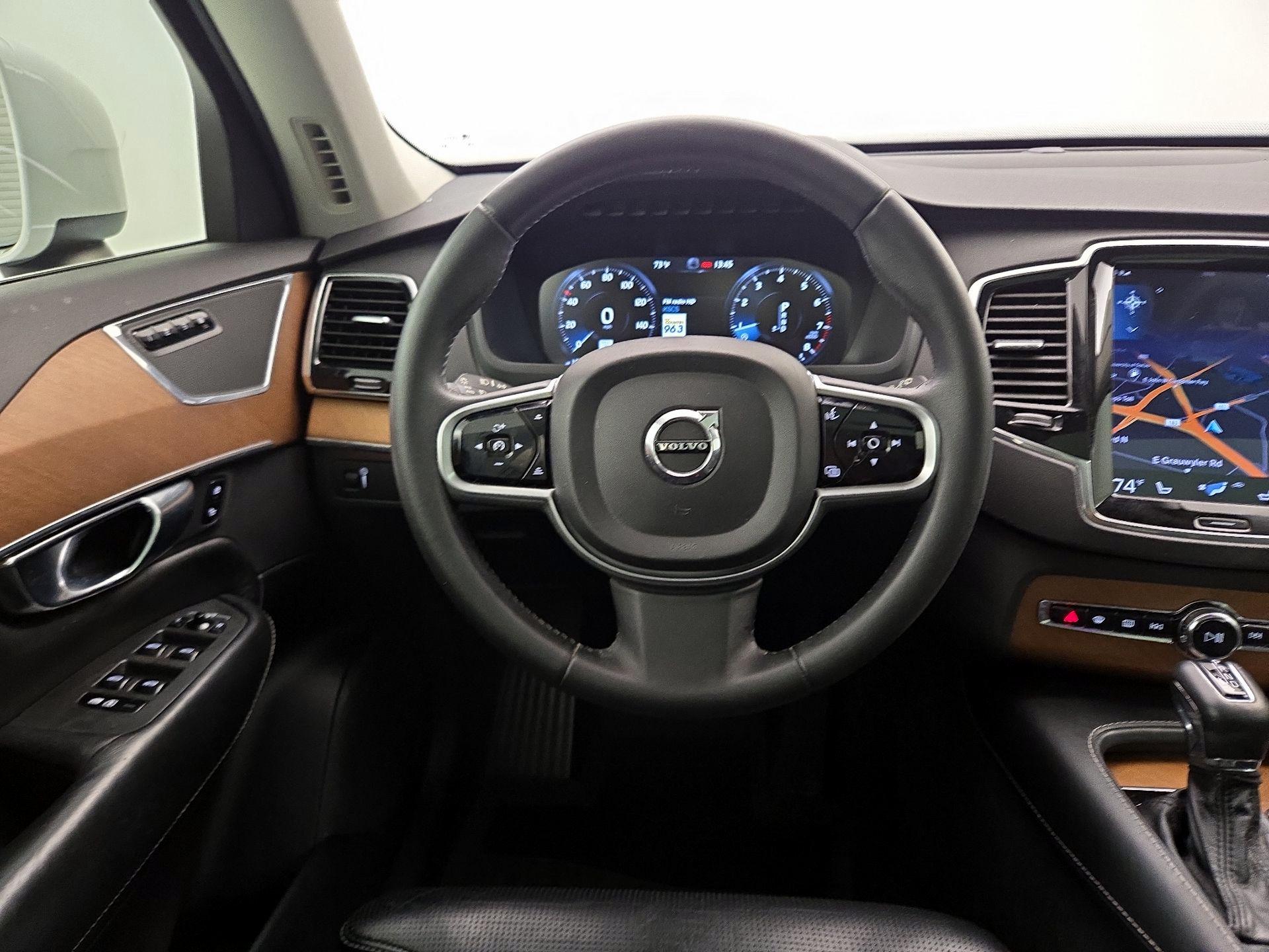 Thumbnail: 2018 Volvo XC90 - 10