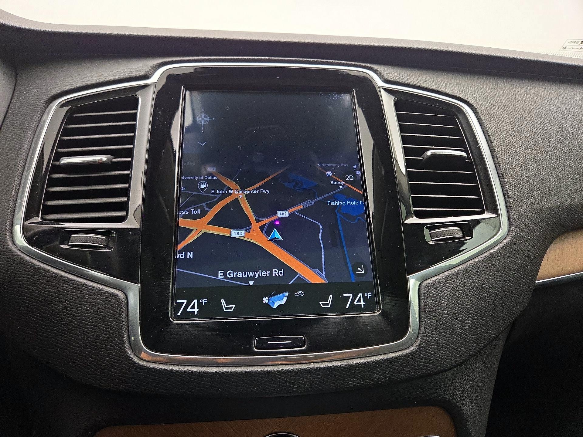 Thumbnail: 2018 Volvo XC90 - 14