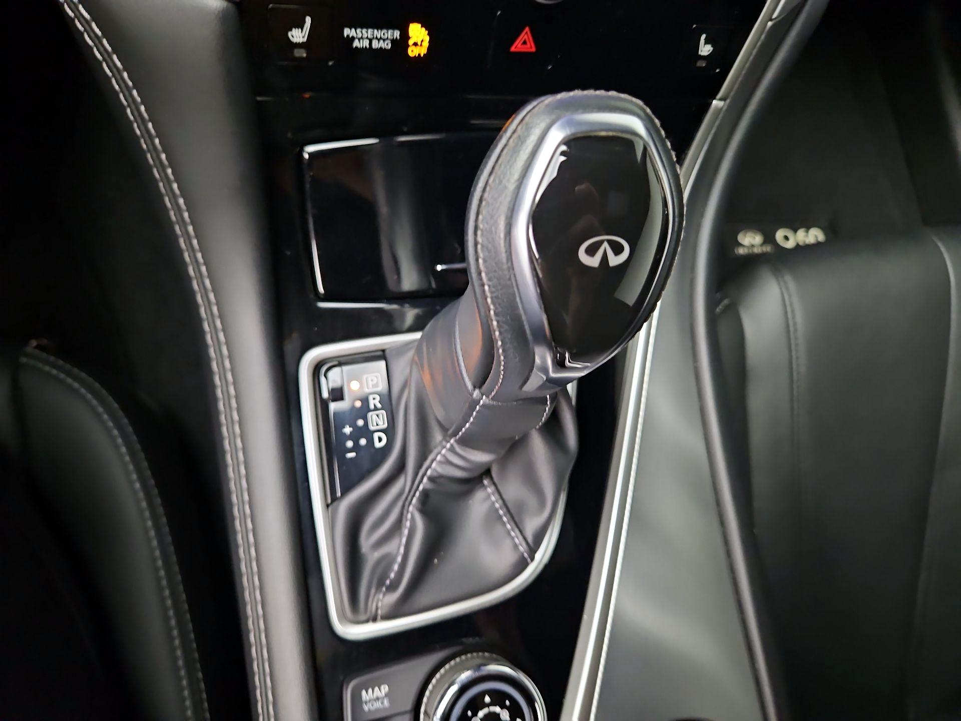 Thumbnail: 2017 INFINITI Q60 - 18