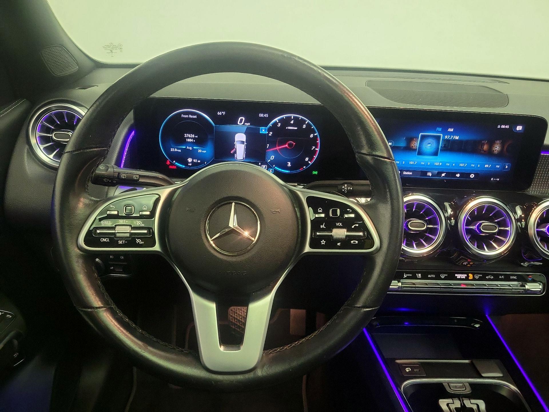 Thumbnail: 2022 Mercedes-Benz GLB - 10