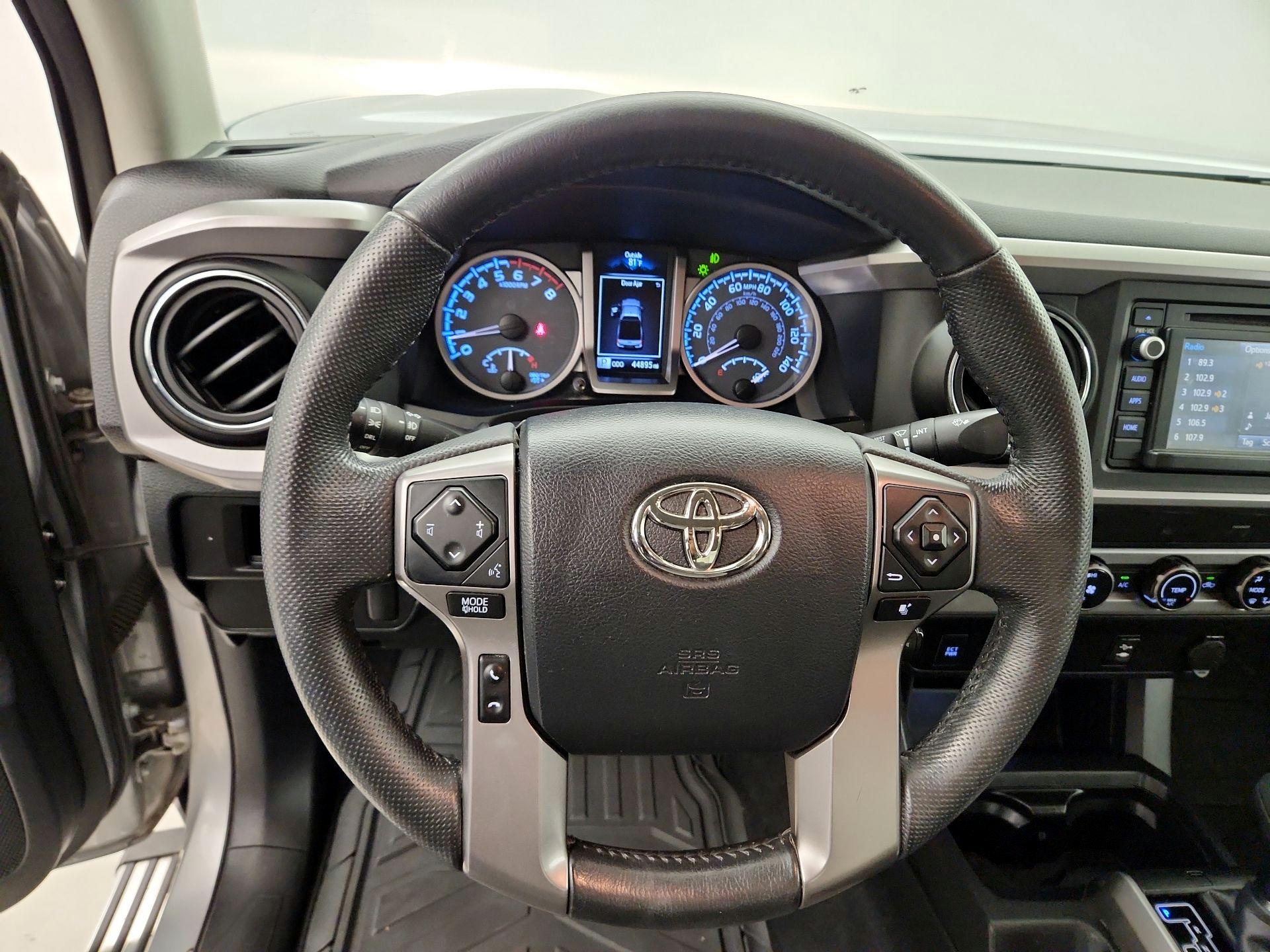 Thumbnail: 2016 Toyota Tacoma - 10