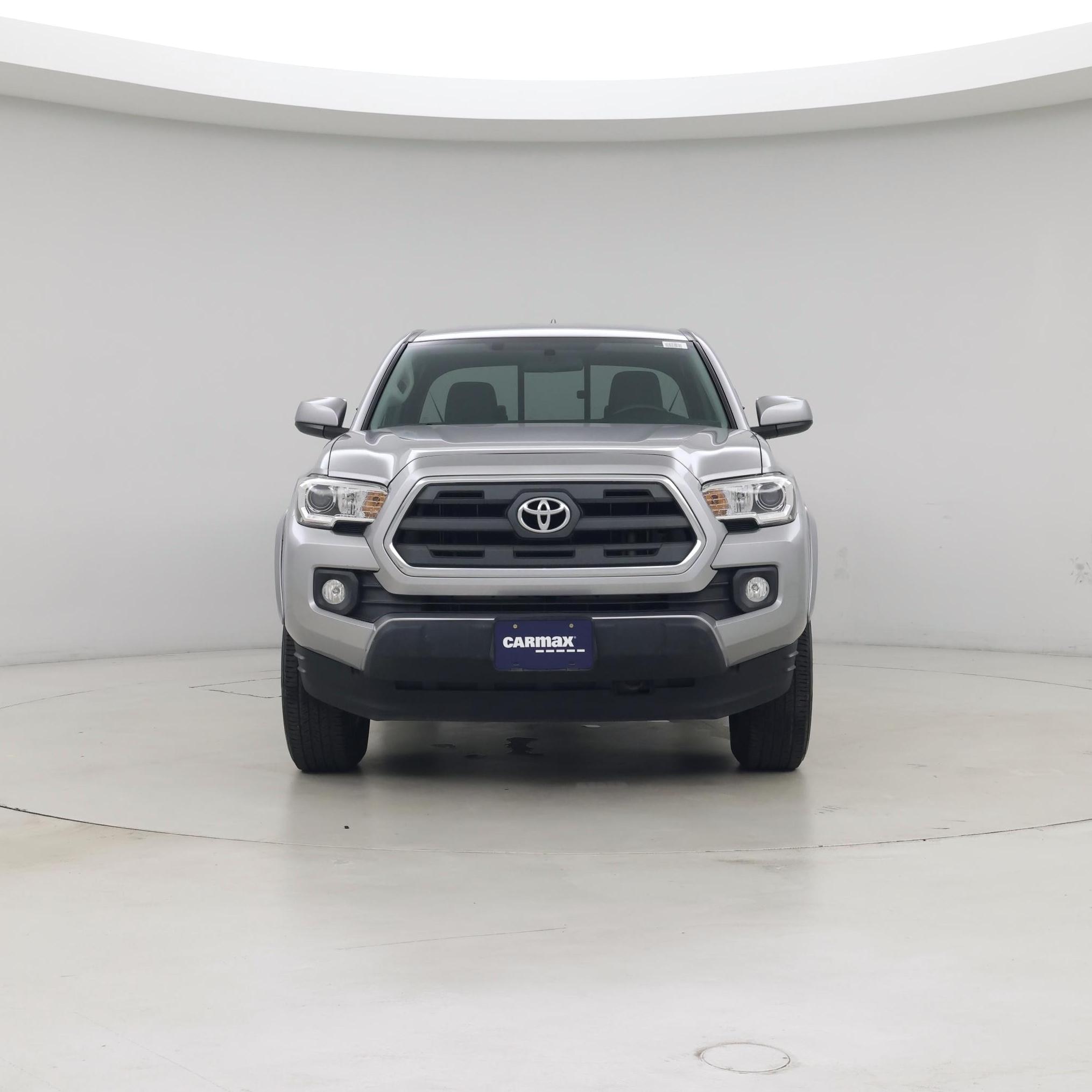 Thumbnail: 2016 Toyota Tacoma - 5