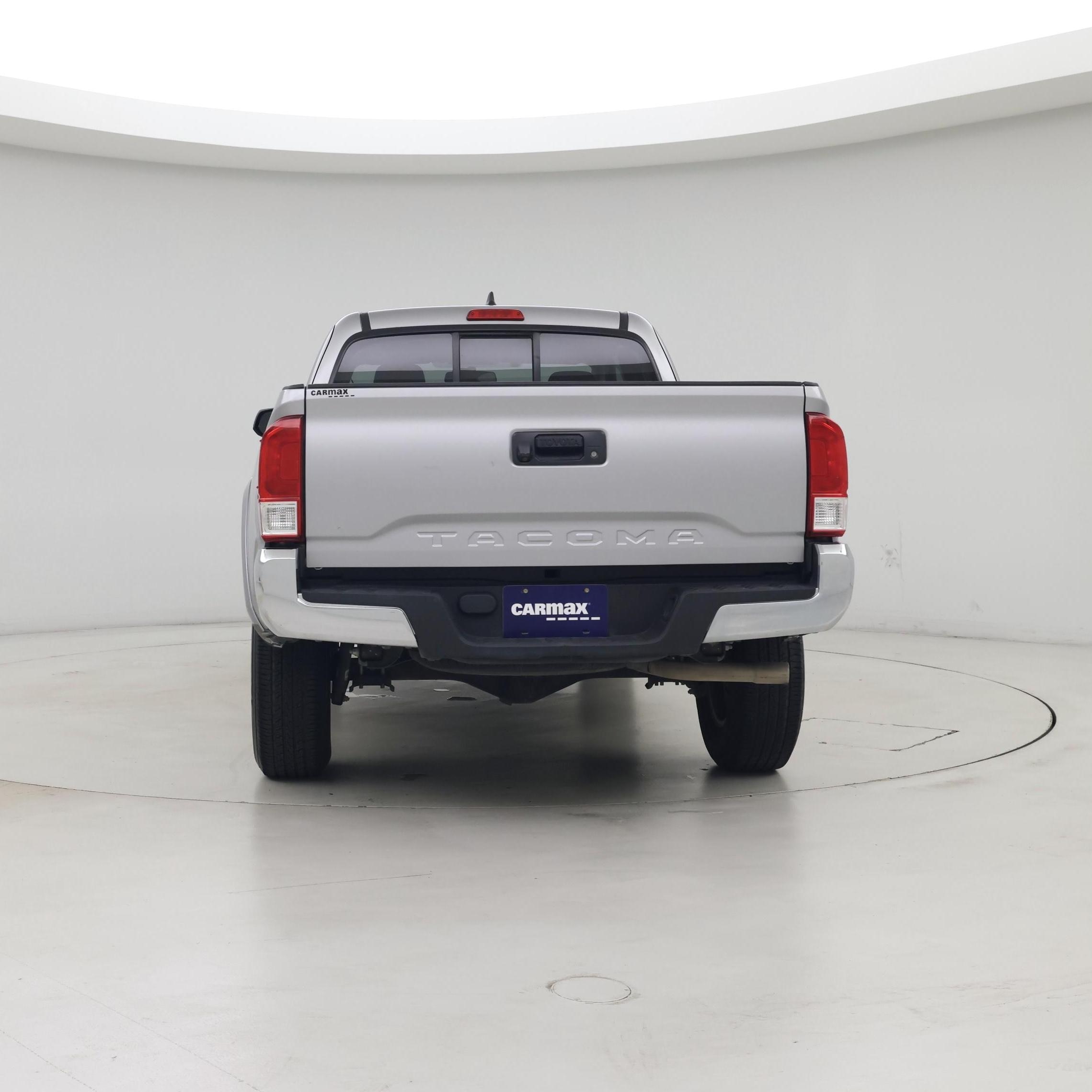 Thumbnail: 2016 Toyota Tacoma - 6