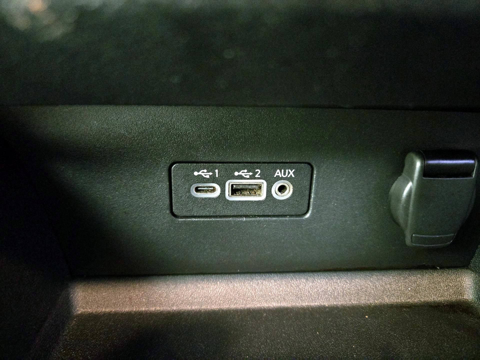 Thumbnail: 2021 Nissan Altima - 18