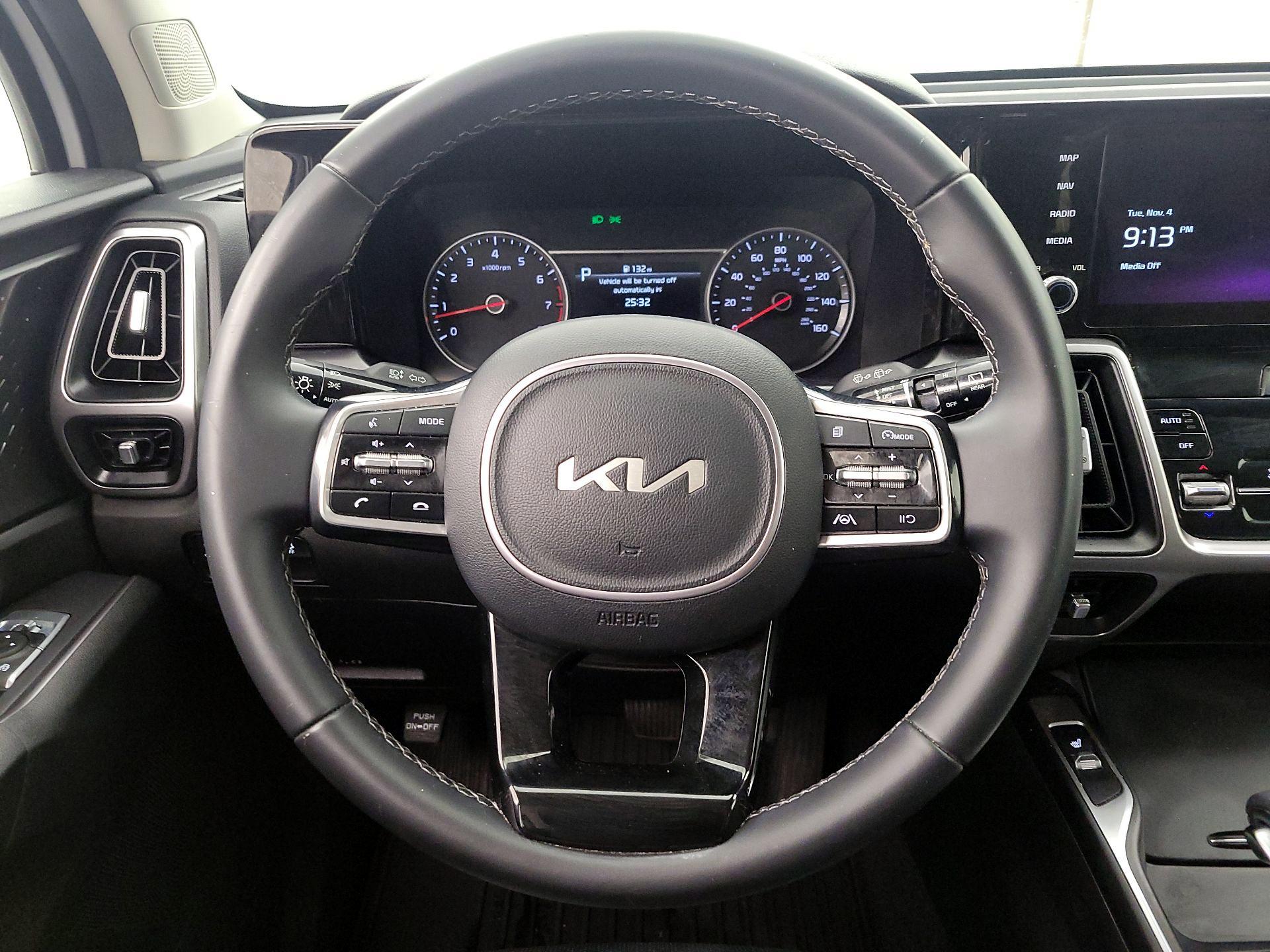 Thumbnail: 2023 Kia Sorento - 10