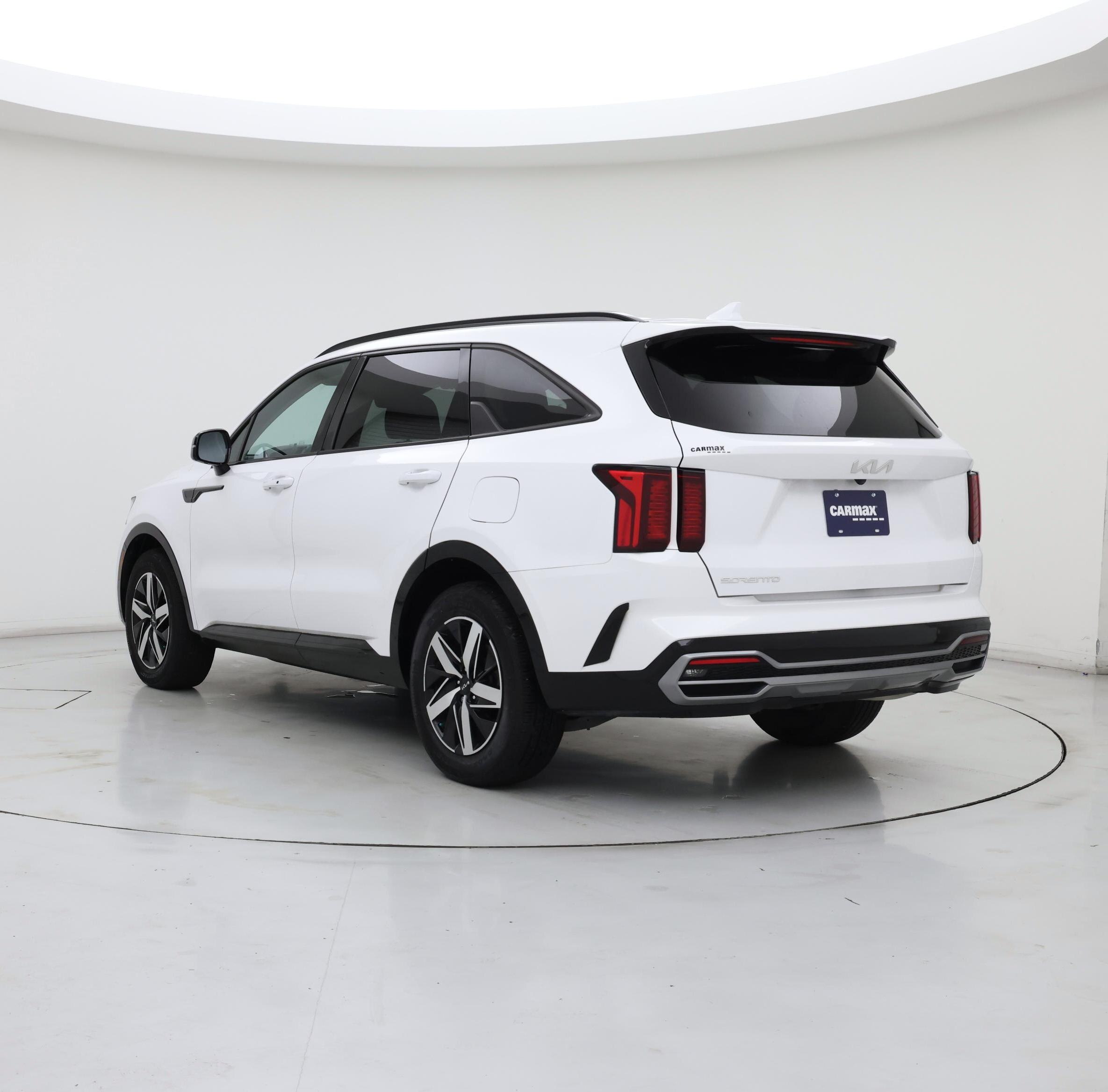 Thumbnail: 2023 Kia Sorento - 2