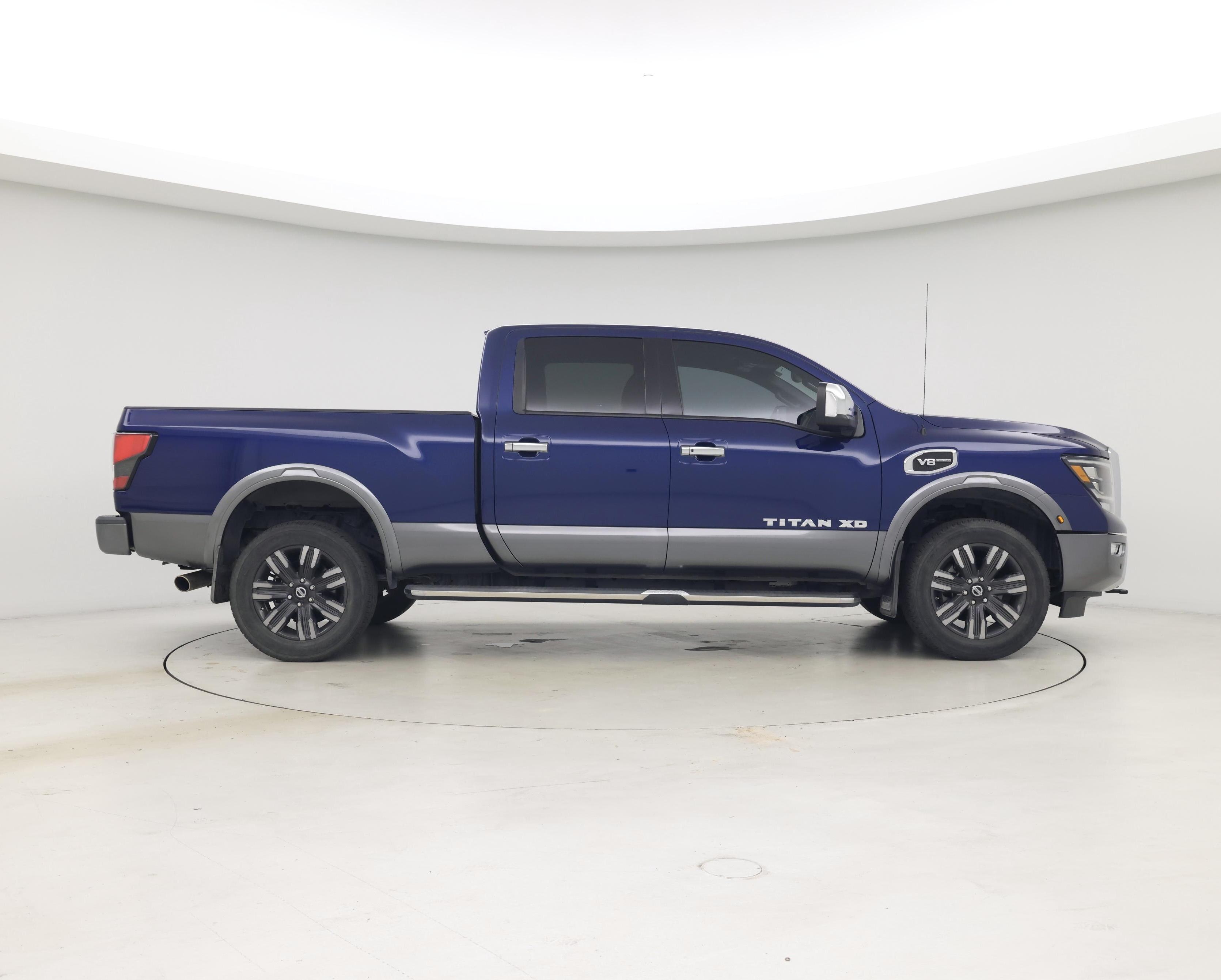 Thumbnail: 2021 Nissan Titan - 7