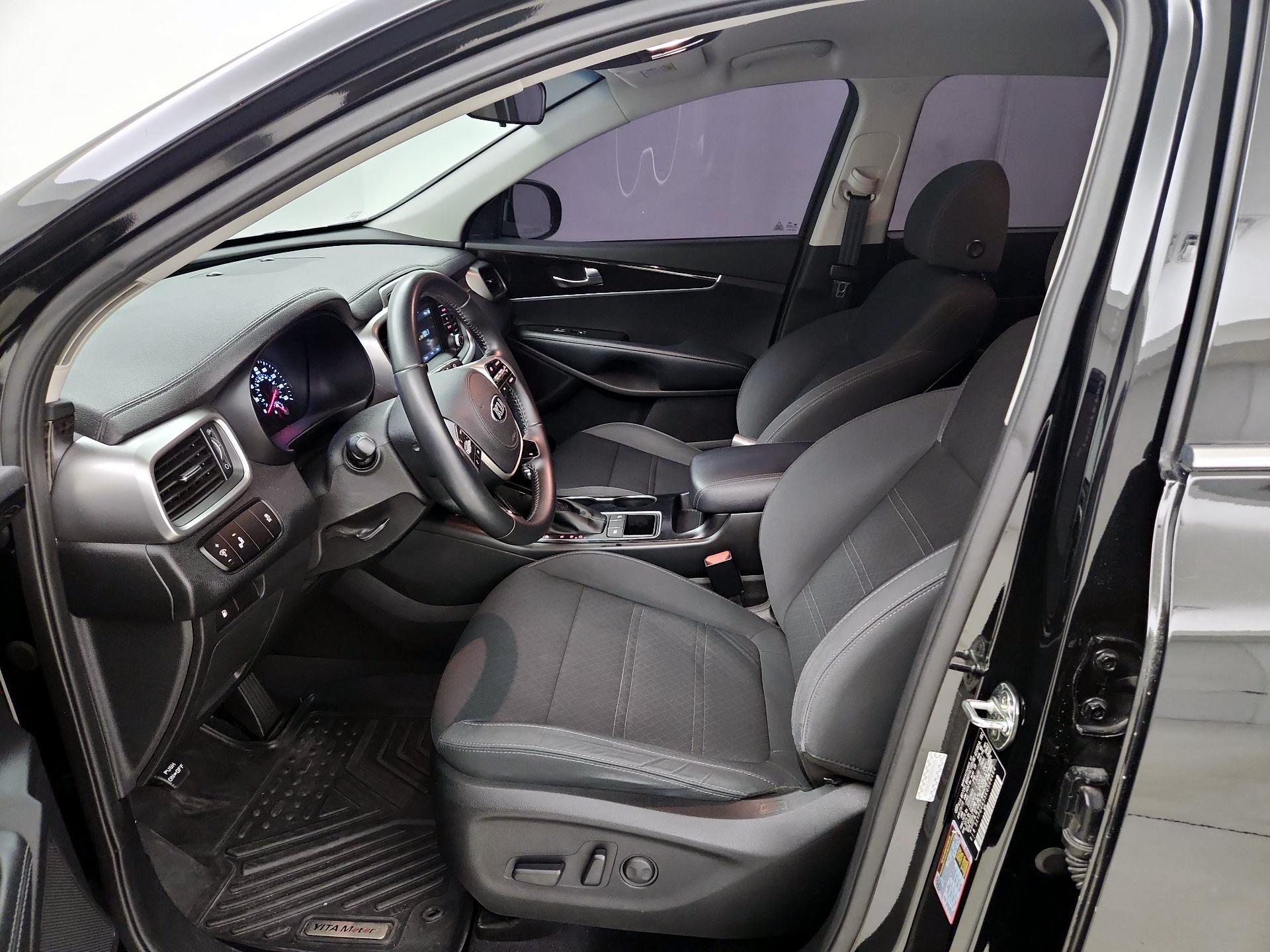 Thumbnail: 2019 Kia Sorento - 11