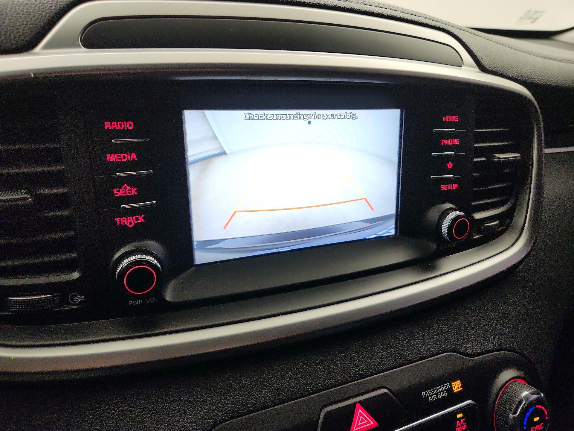 Thumbnail: 2019 Kia Sorento - 14