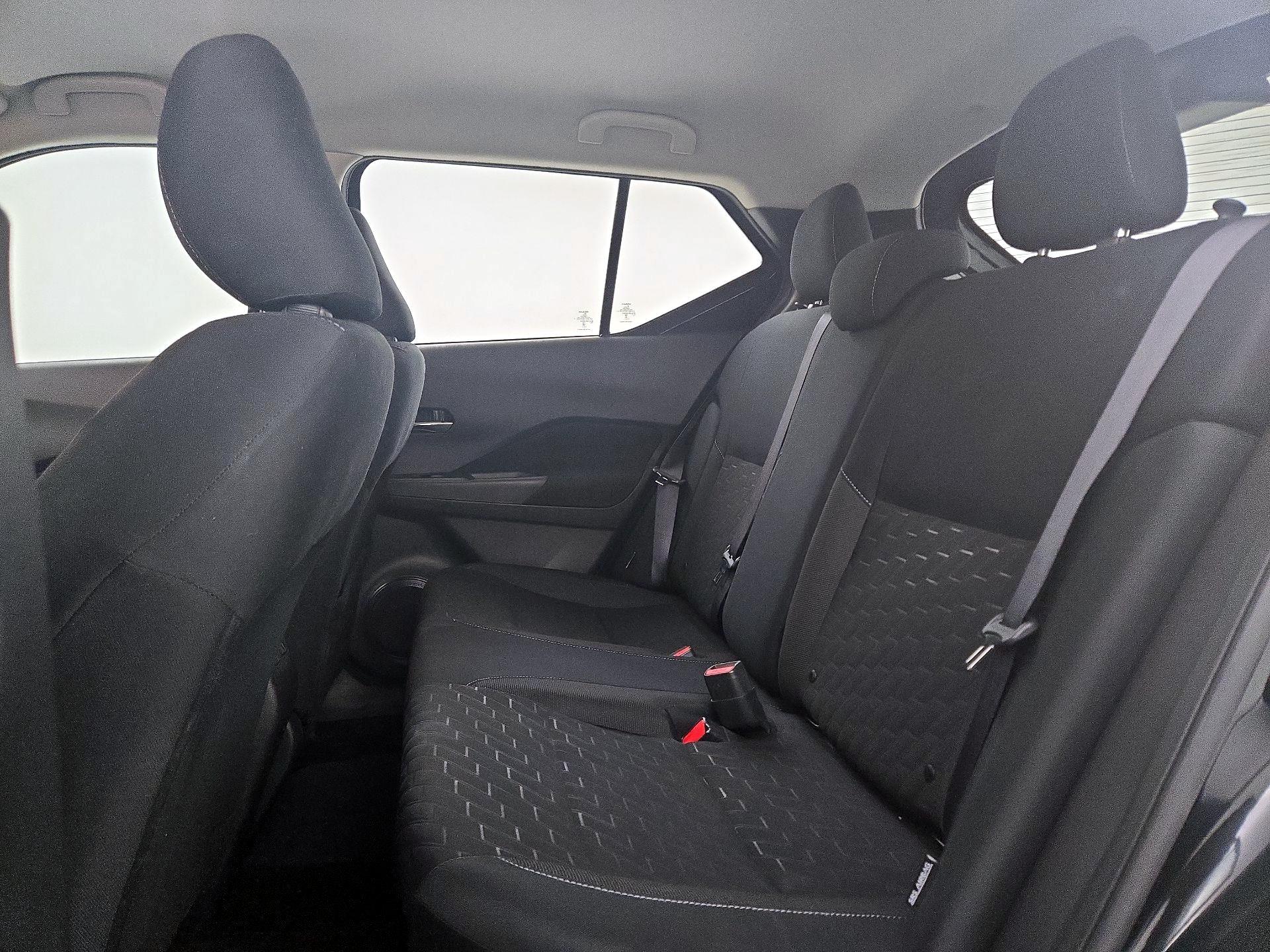 Thumbnail: 2024 Nissan Kicks - 18