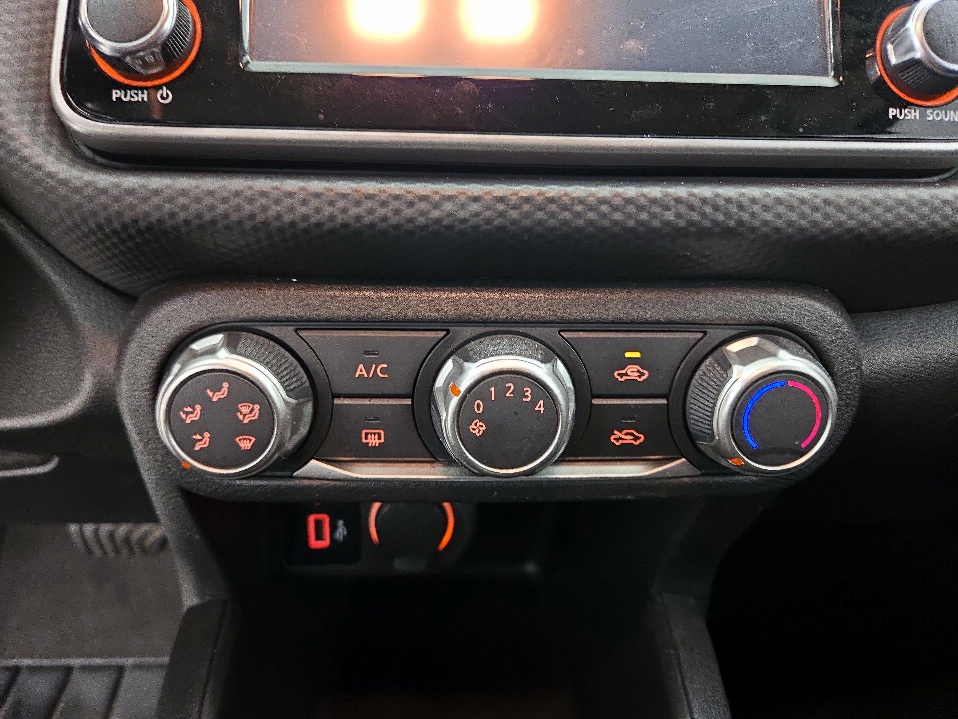 Thumbnail: 2023 Nissan Kicks - 16