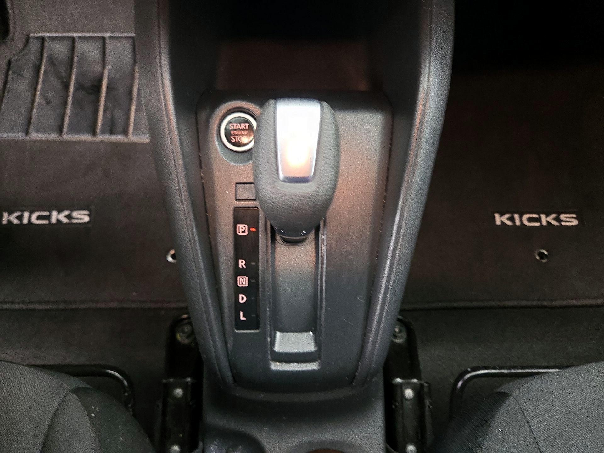 Thumbnail: 2023 Nissan Kicks - 17