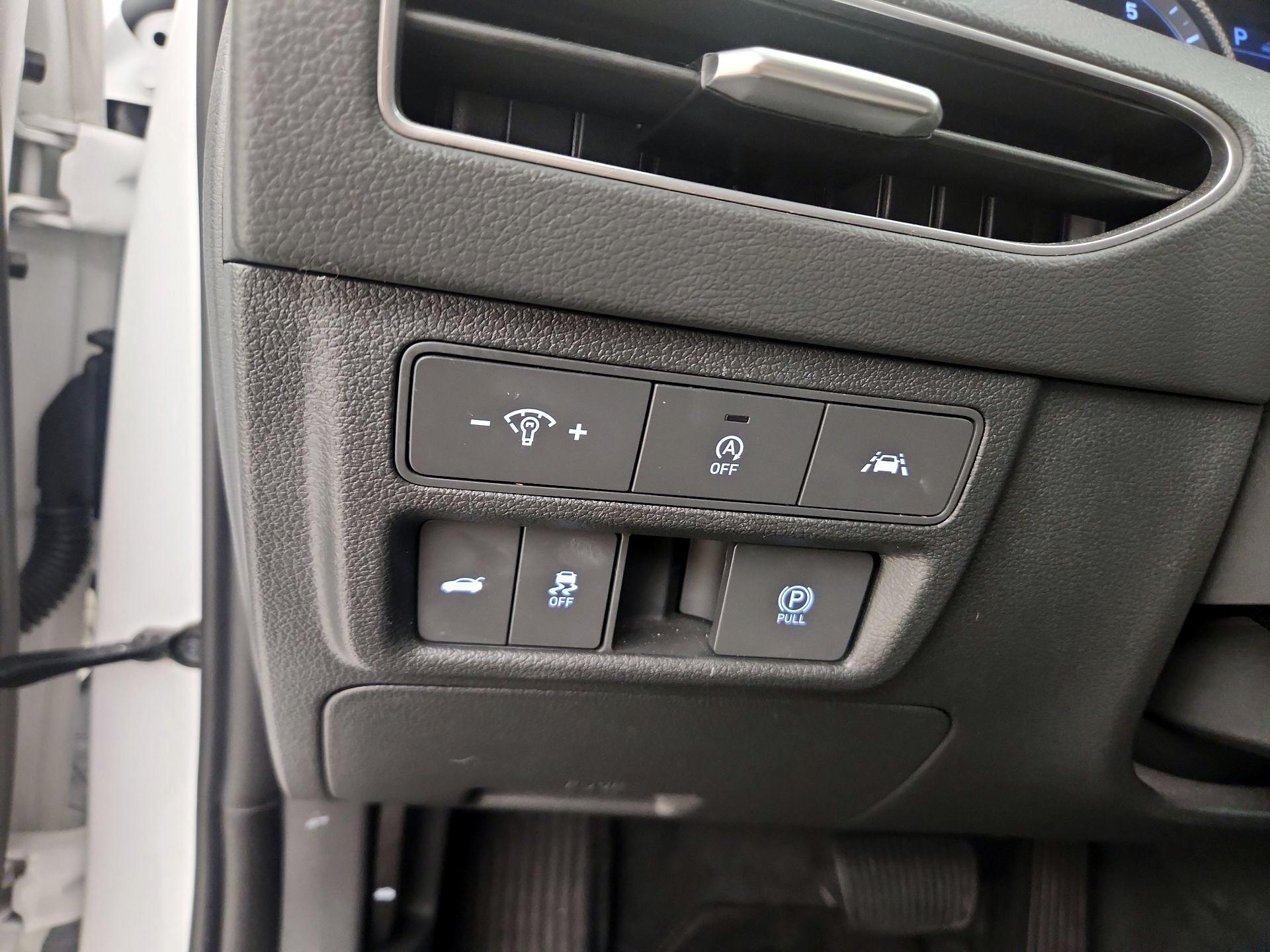 Thumbnail: 2023 Hyundai Sonata - 13