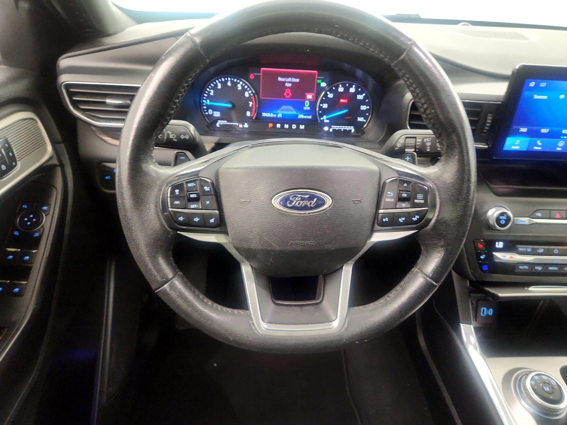 Thumbnail: 2020 Ford Explorer - 10