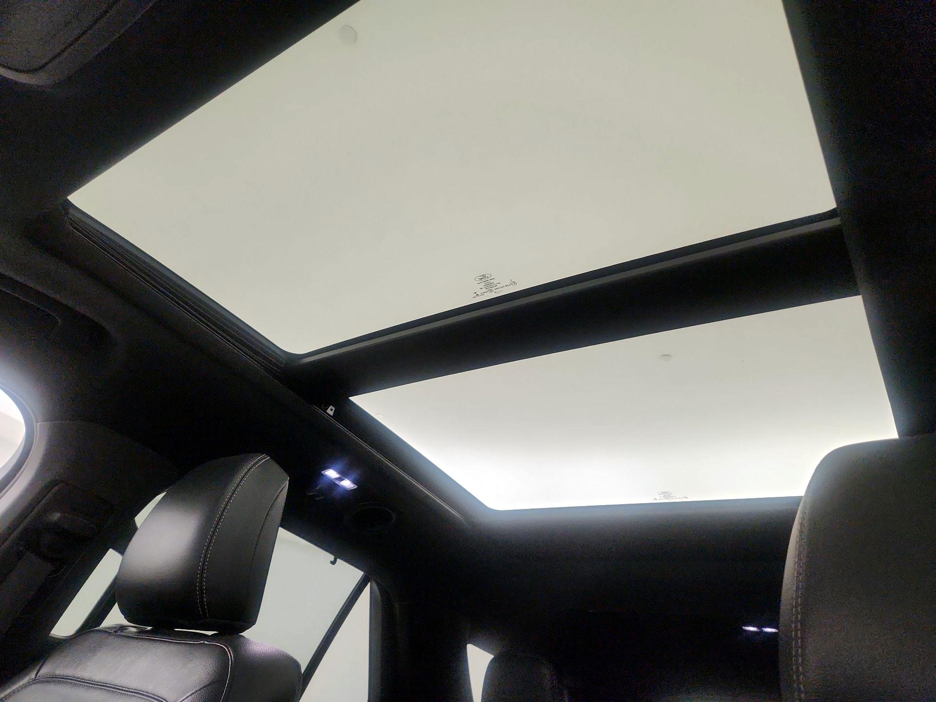 Thumbnail: 2020 Ford Explorer - 20