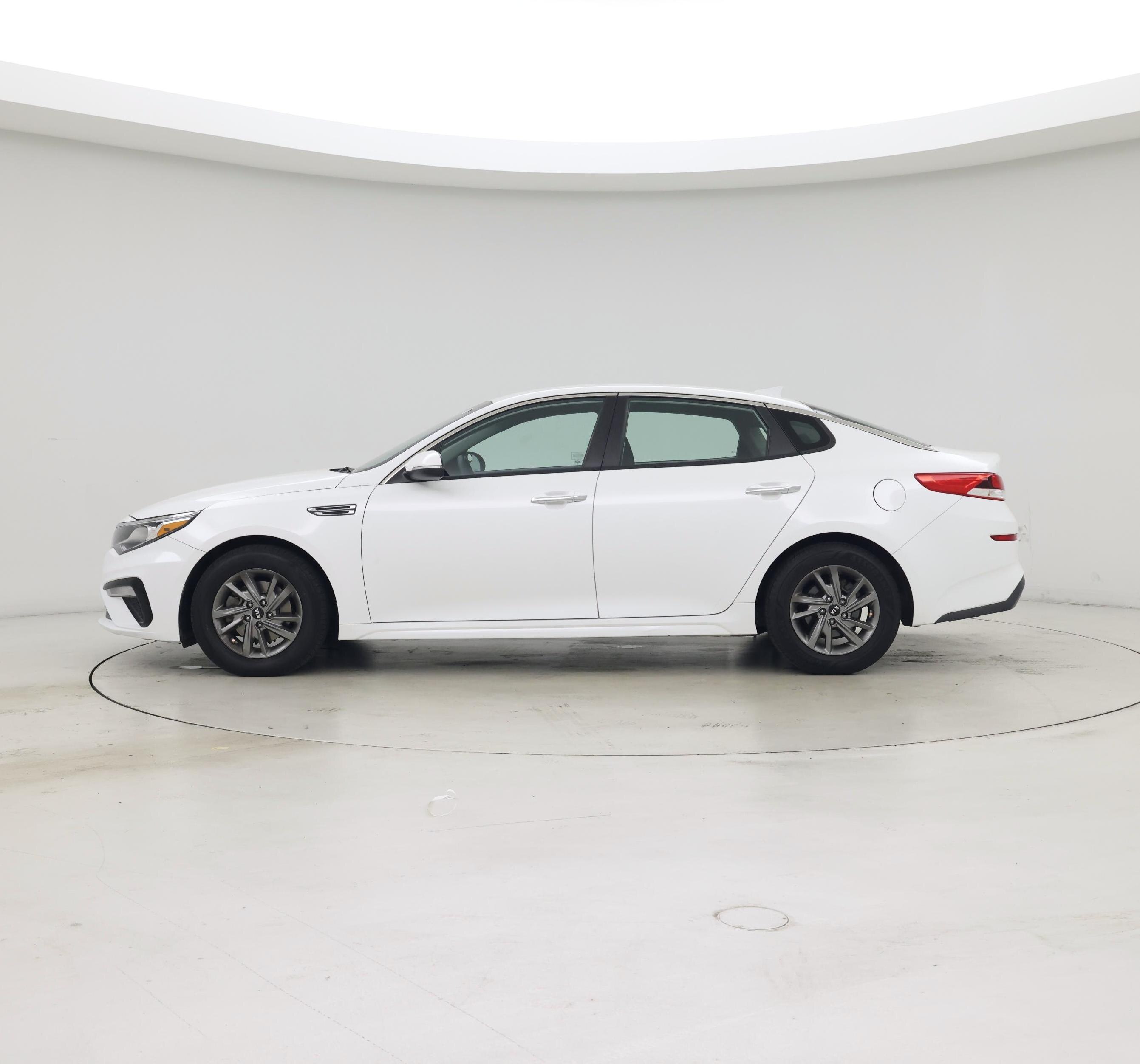 Thumbnail: 2019 Kia Optima - 3