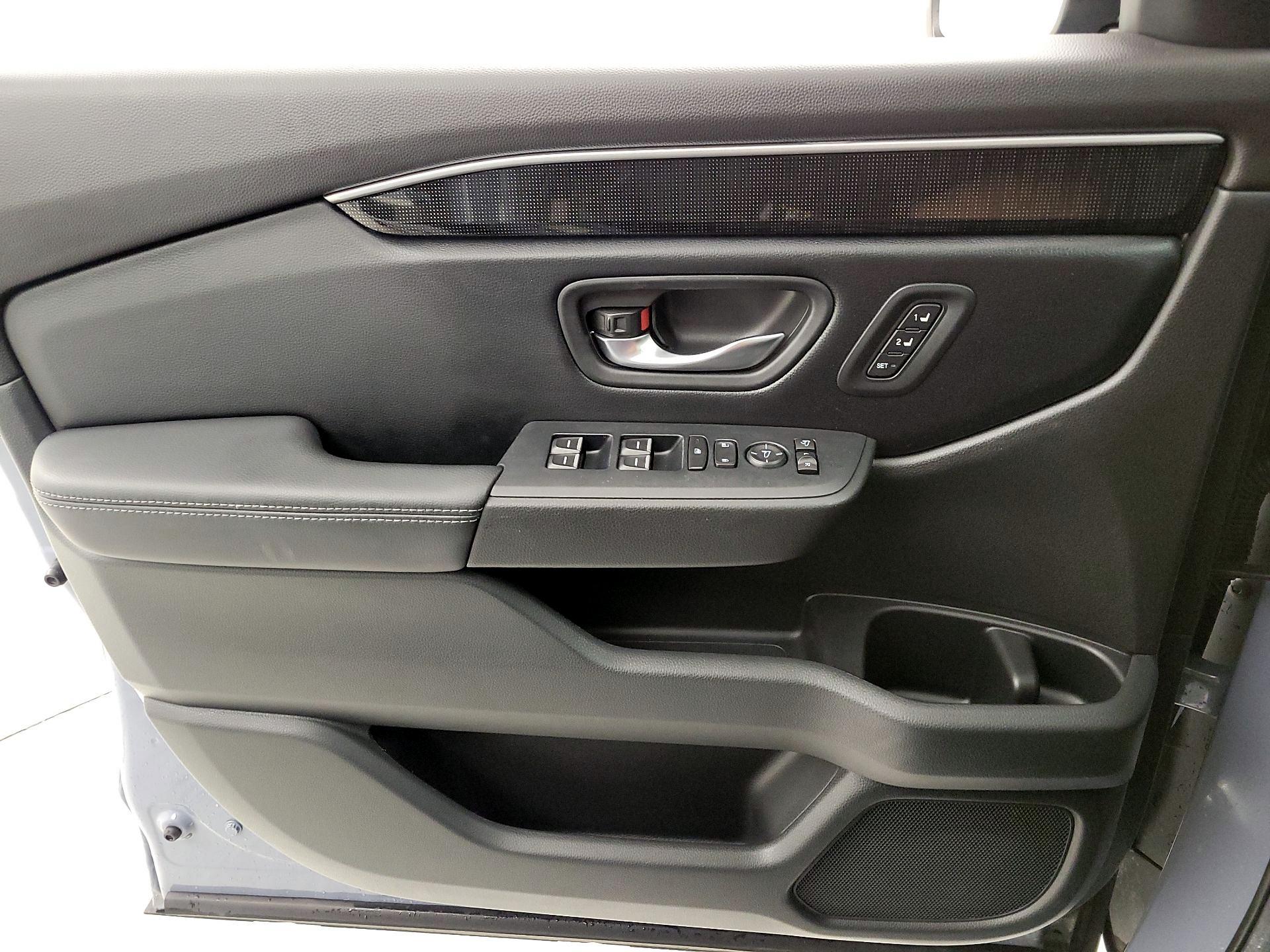 Thumbnail: 2024 Honda Pilot - 12