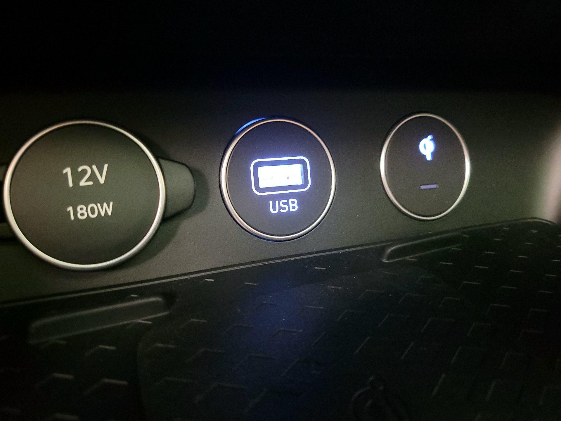 Thumbnail: 2025 Genesis G70 - 19