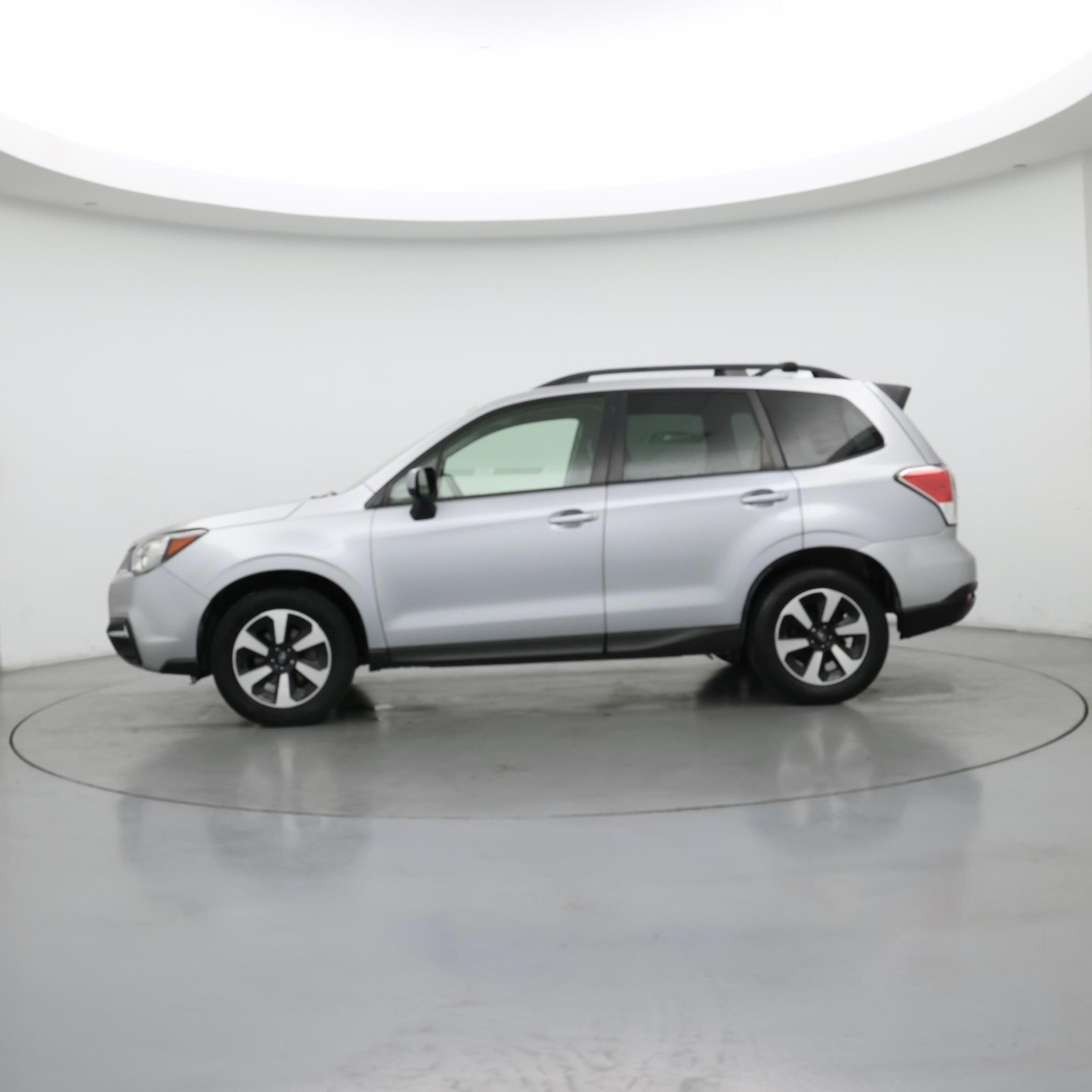 Thumbnail: 2018 Subaru Forester - 3