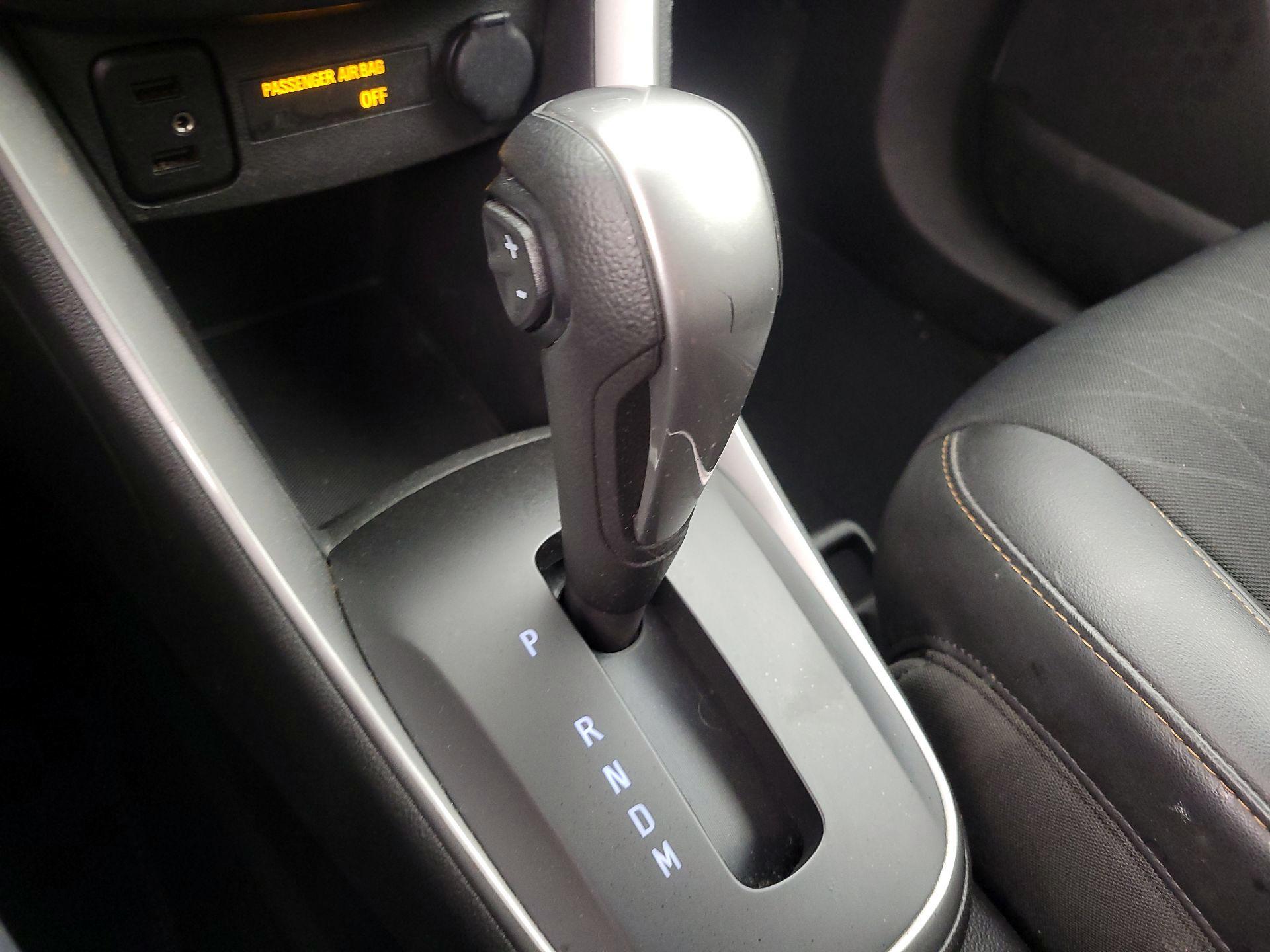 Thumbnail: 2022 Chevrolet Trax - 17