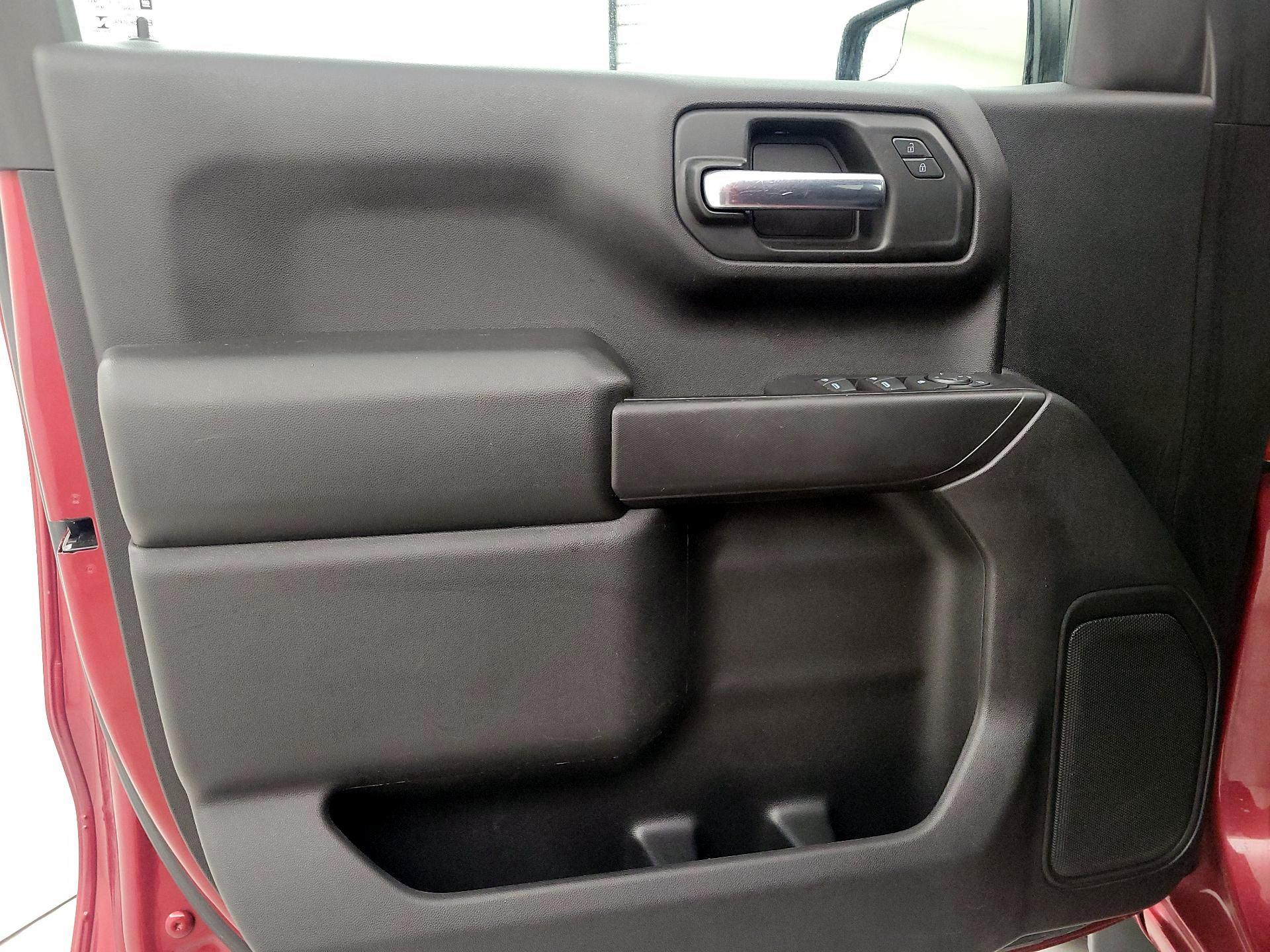 Thumbnail: 2019 Chevrolet Silverado 1500 - 12