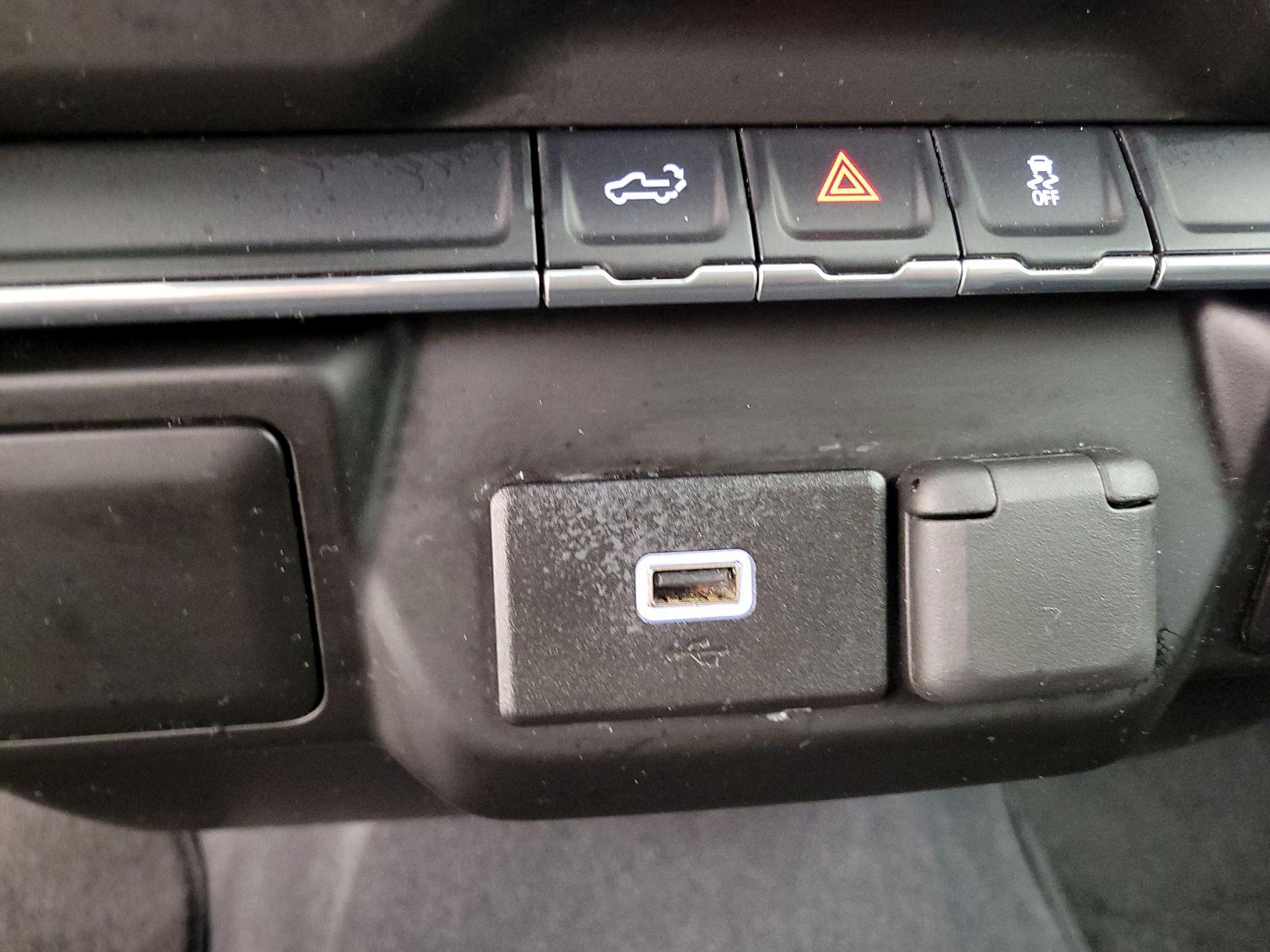 Thumbnail: 2019 Chevrolet Silverado 1500 - 18